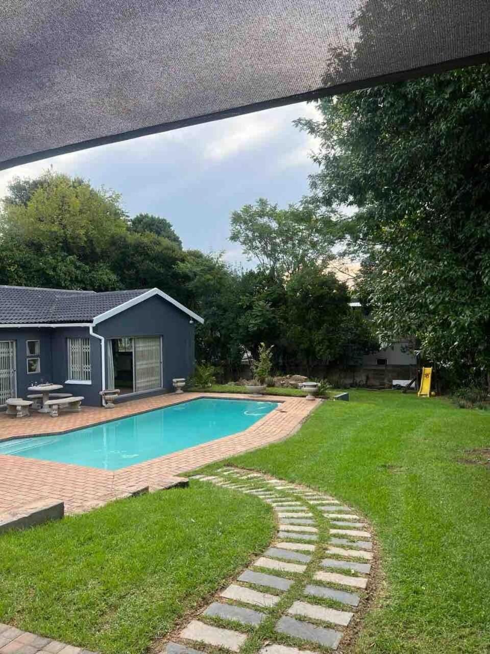 Spacious Living, Suitable For All Groups * Johannesburg