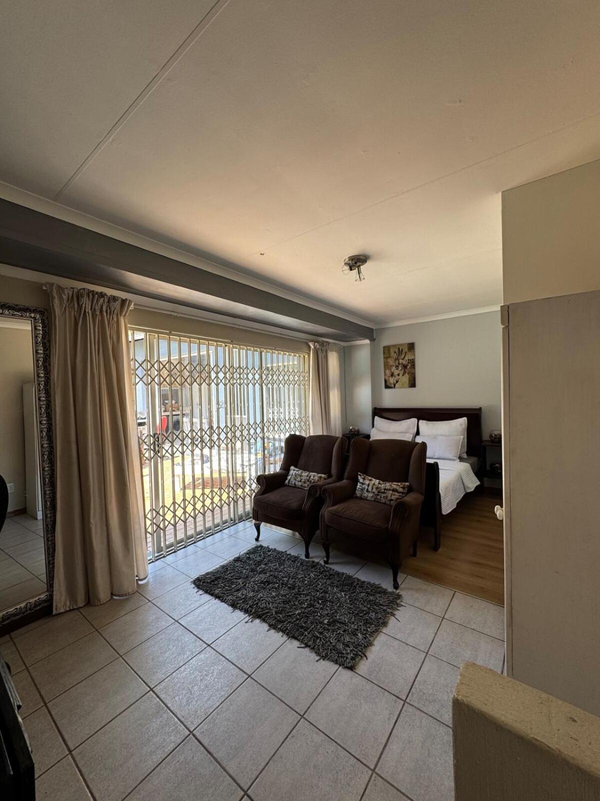 Spacious Living, Suitable For All Groups Johannesburg