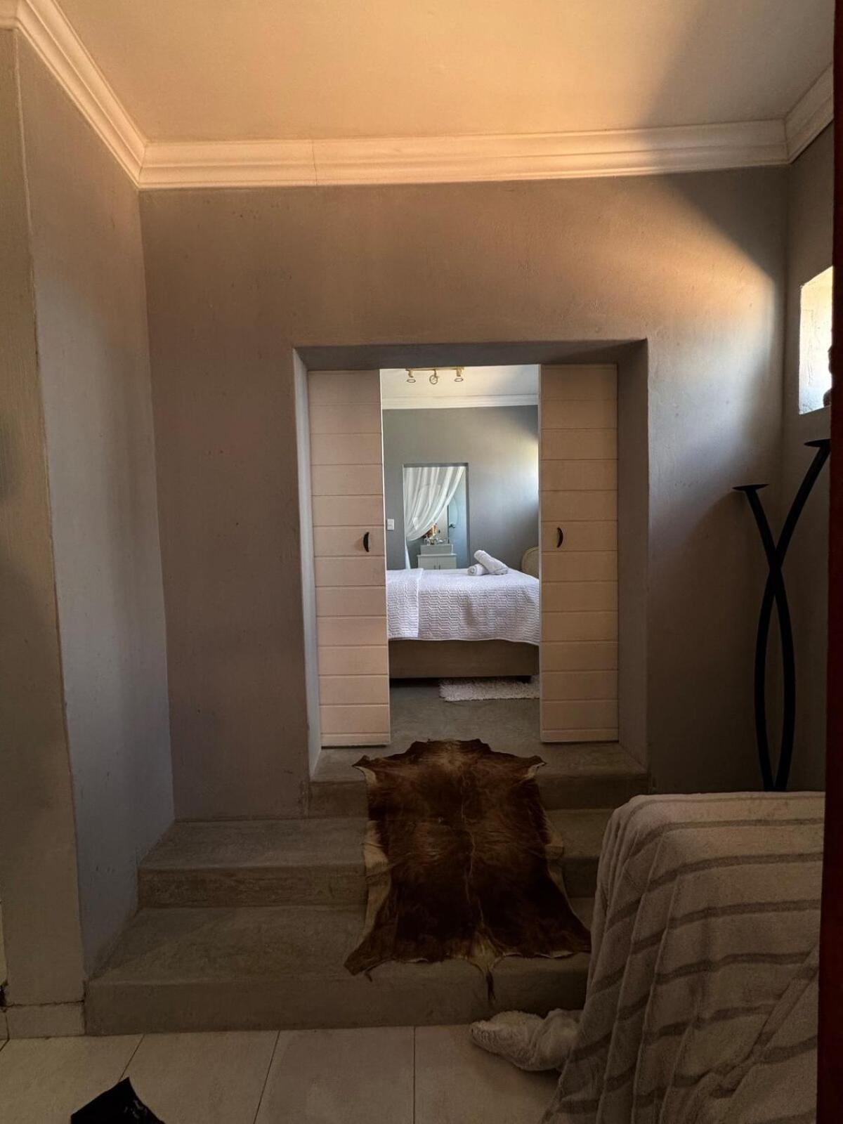 Spacious Living, Suitable For All Groups Holiday home Johannesburg