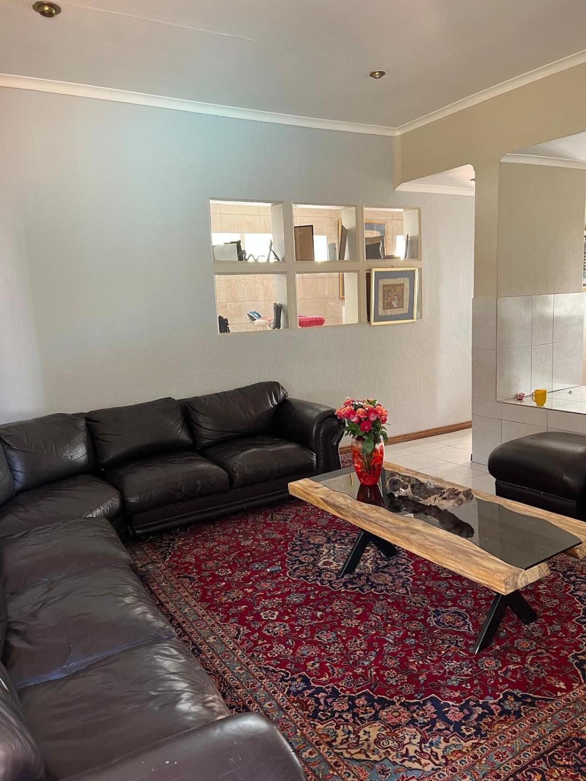Holiday home Spacious Living, Suitable For All Groups Johannesburg