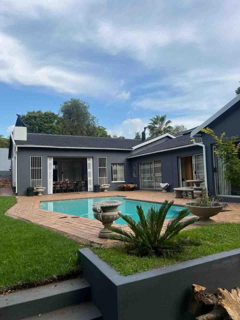 Spacious Living, Suitable For All Groups Johannesburg