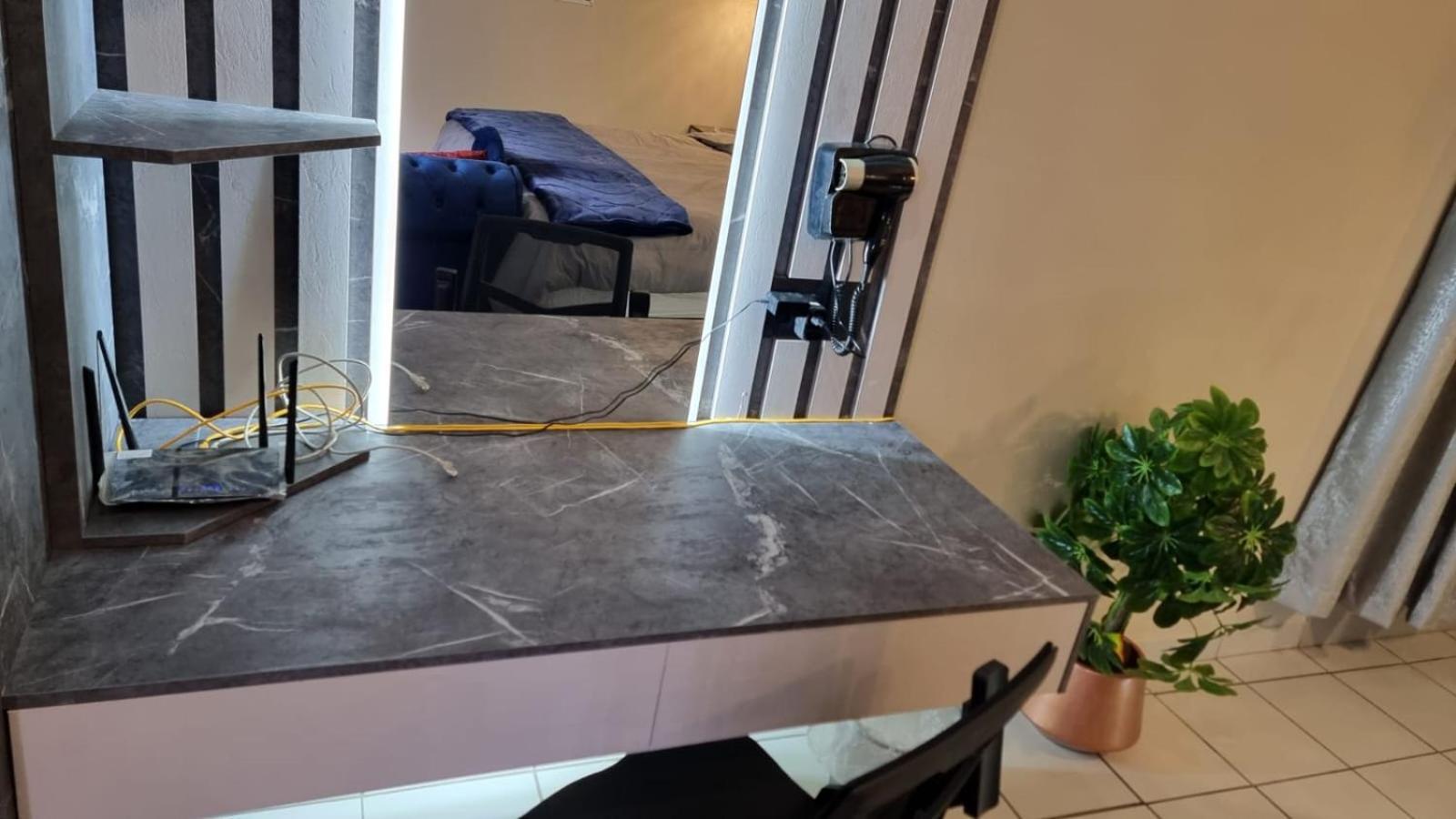 Luxury Fairland Fully Serviced Johannesburg
