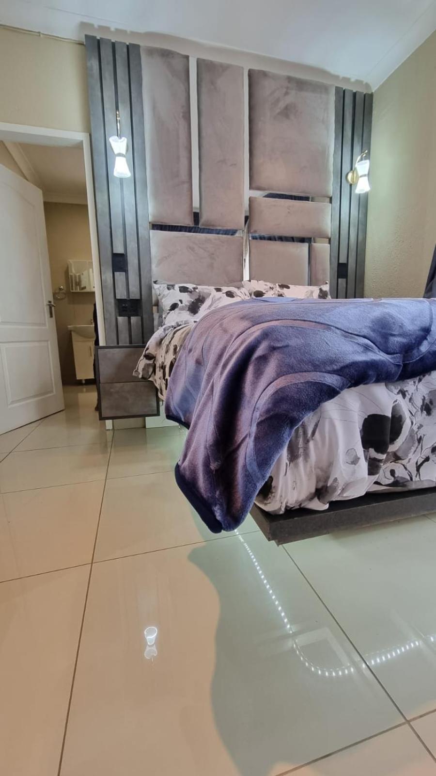 Luxury Fairland Fully Serviced Apartment