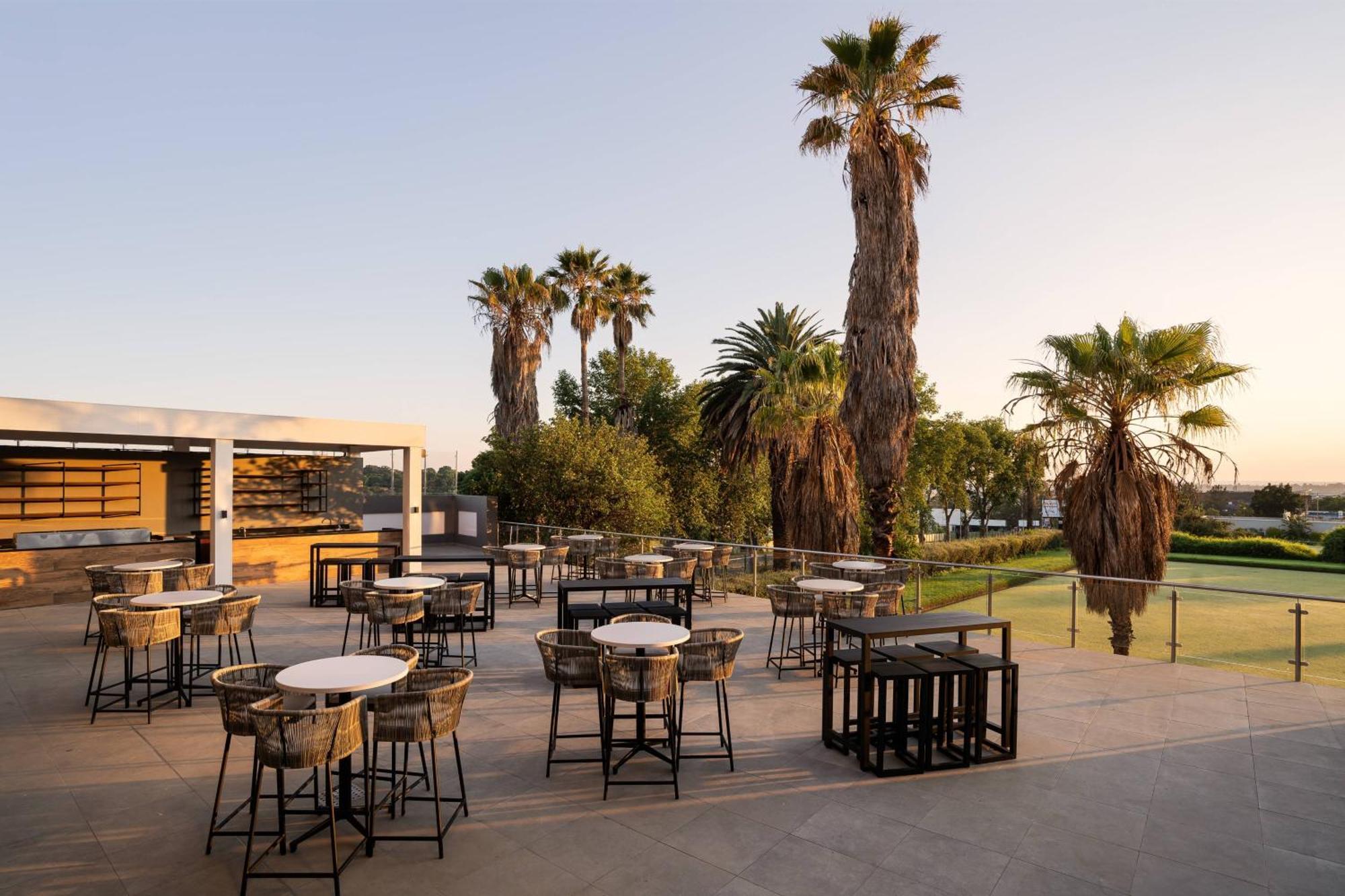 Hotel Protea By Marriott Wanderers 4*