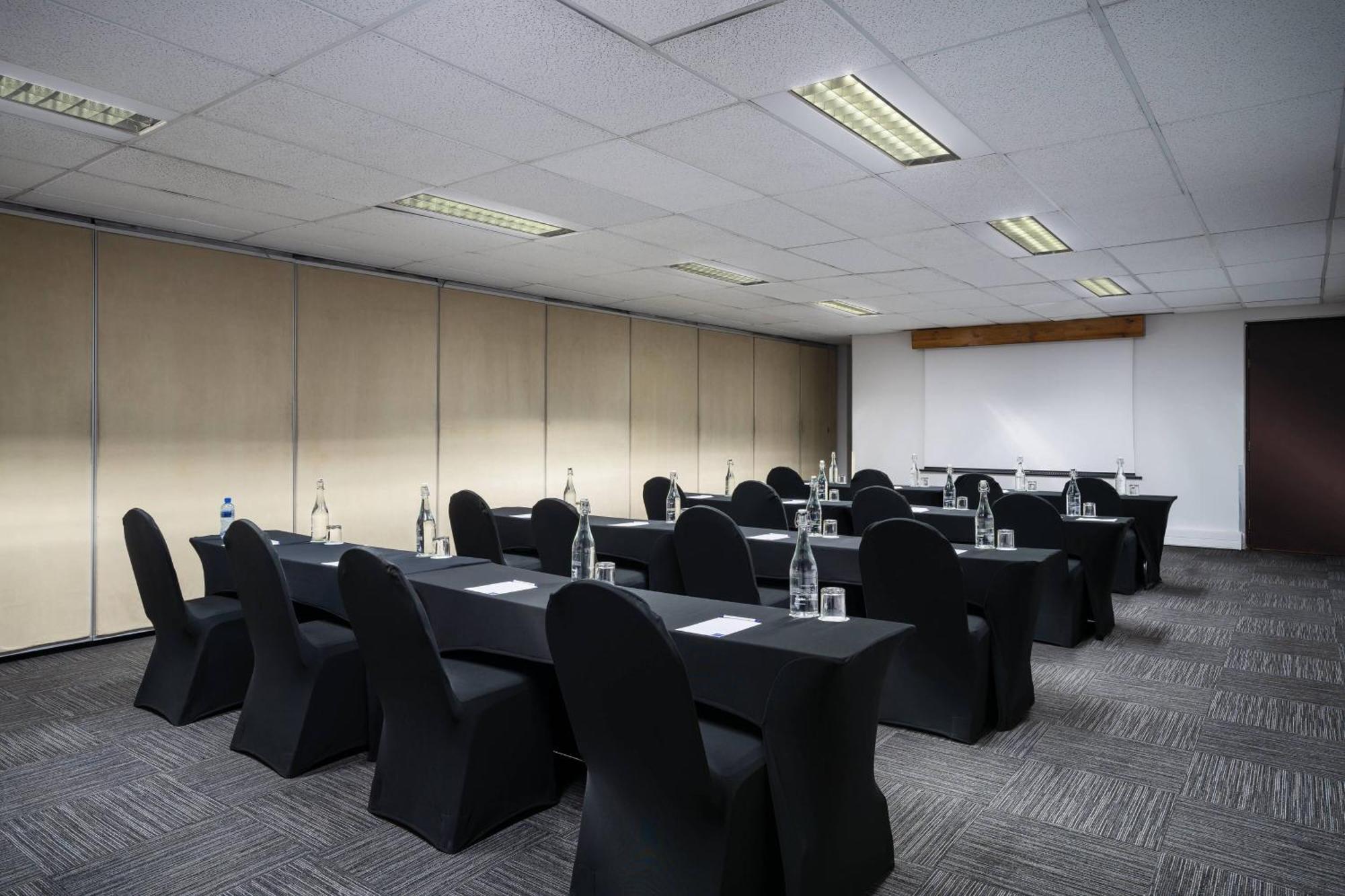 Protea By Marriott Wanderers Hotel Joanesburgo