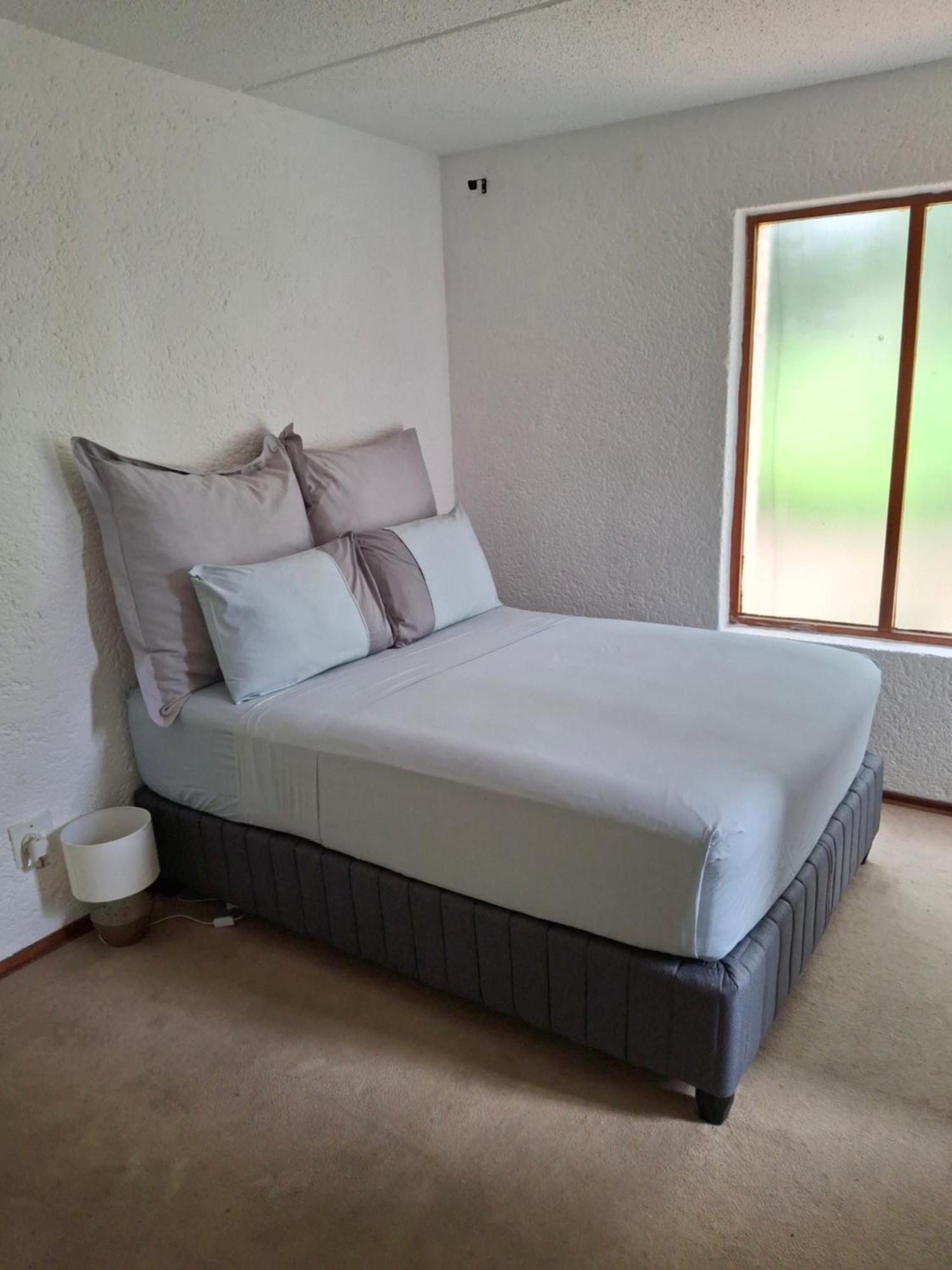 Modern Comfort In Sandton Ở trọ *