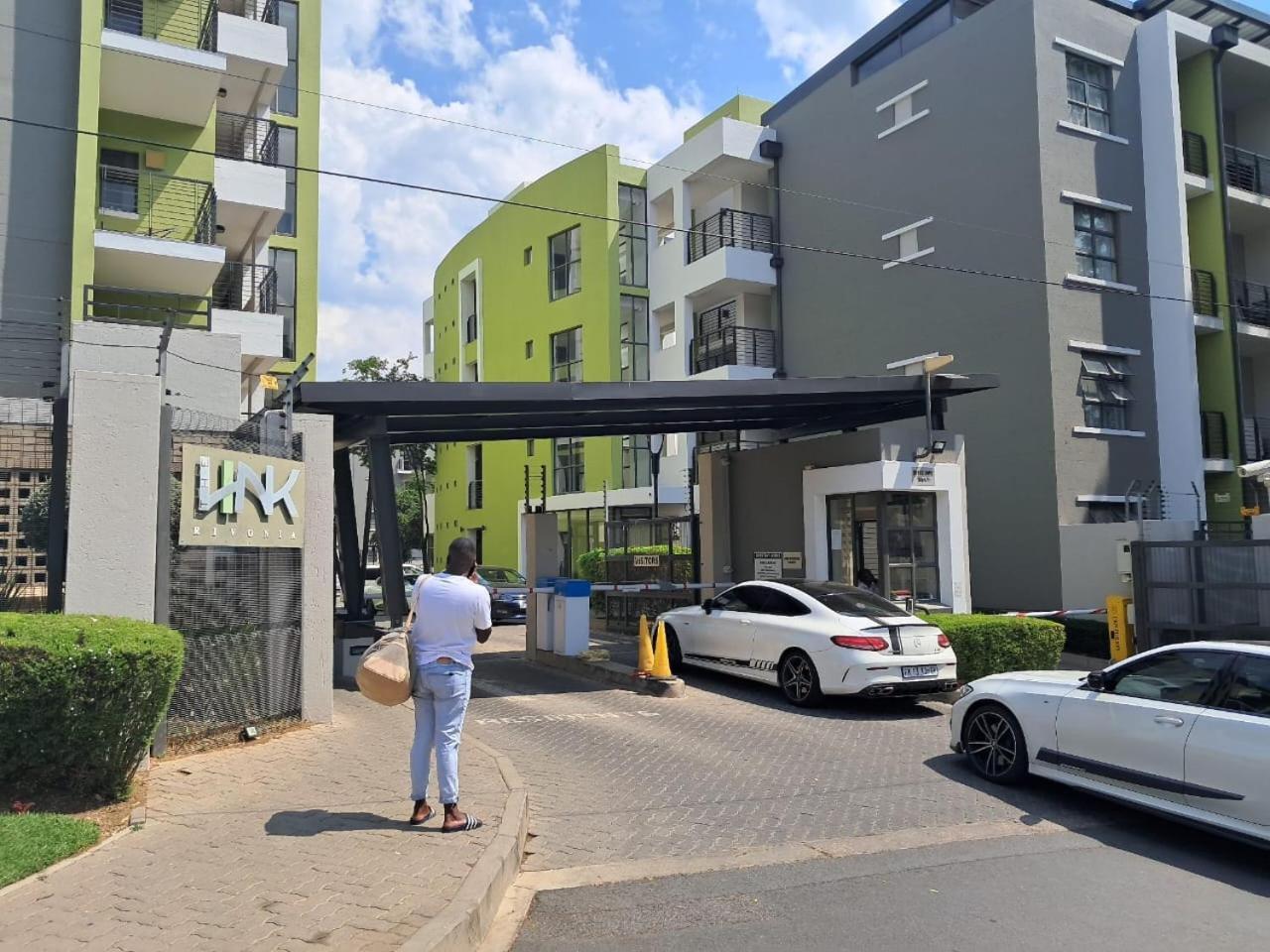 Mkhonto's Rivonia Nest Apartment Johannesburg
