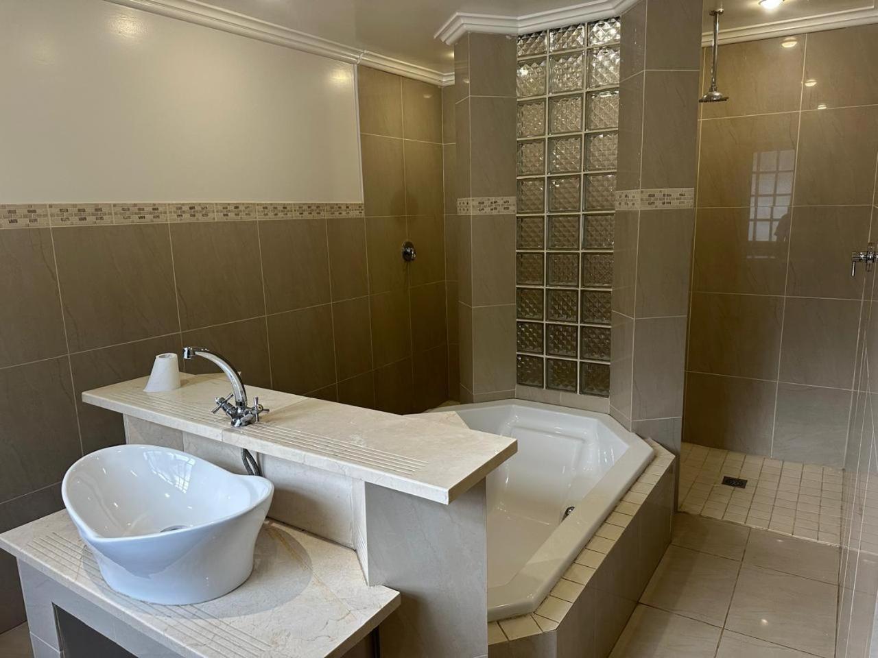 Casa Bedfordview Johannesburg