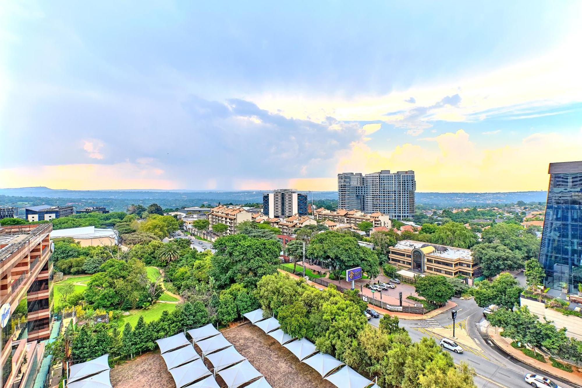 Sandton Comfort At Hydro Joanesburgo