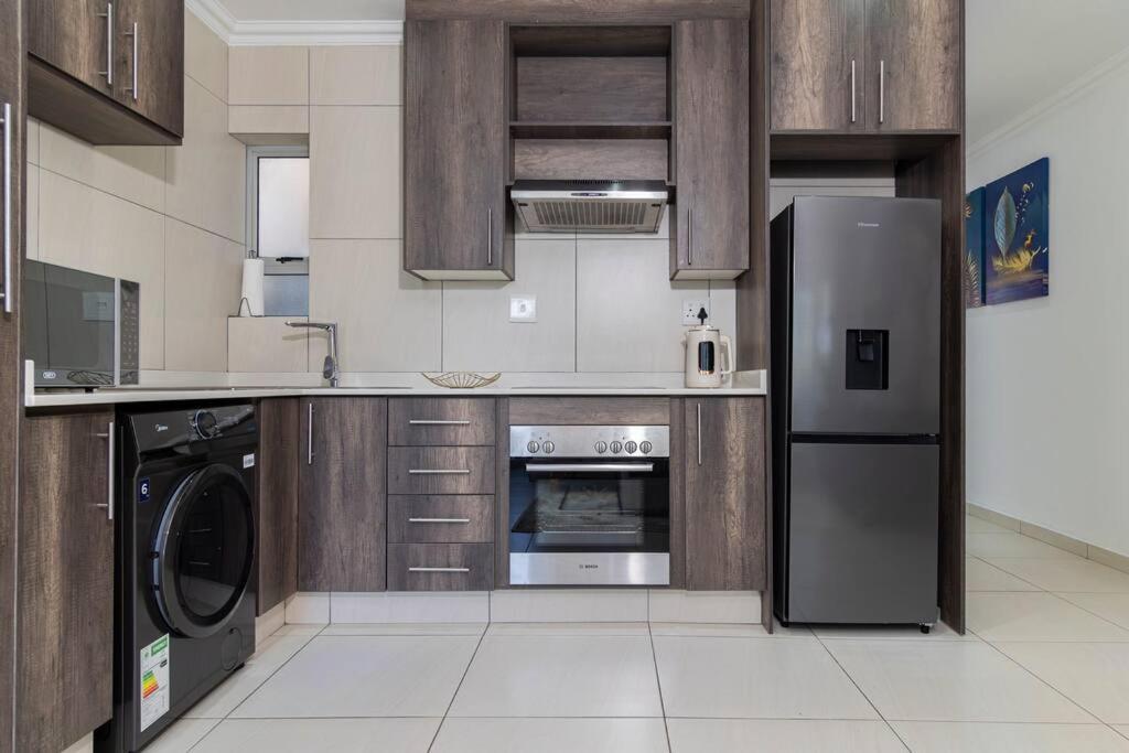 I St Tropez Sandton Luxury * Johannesburg
