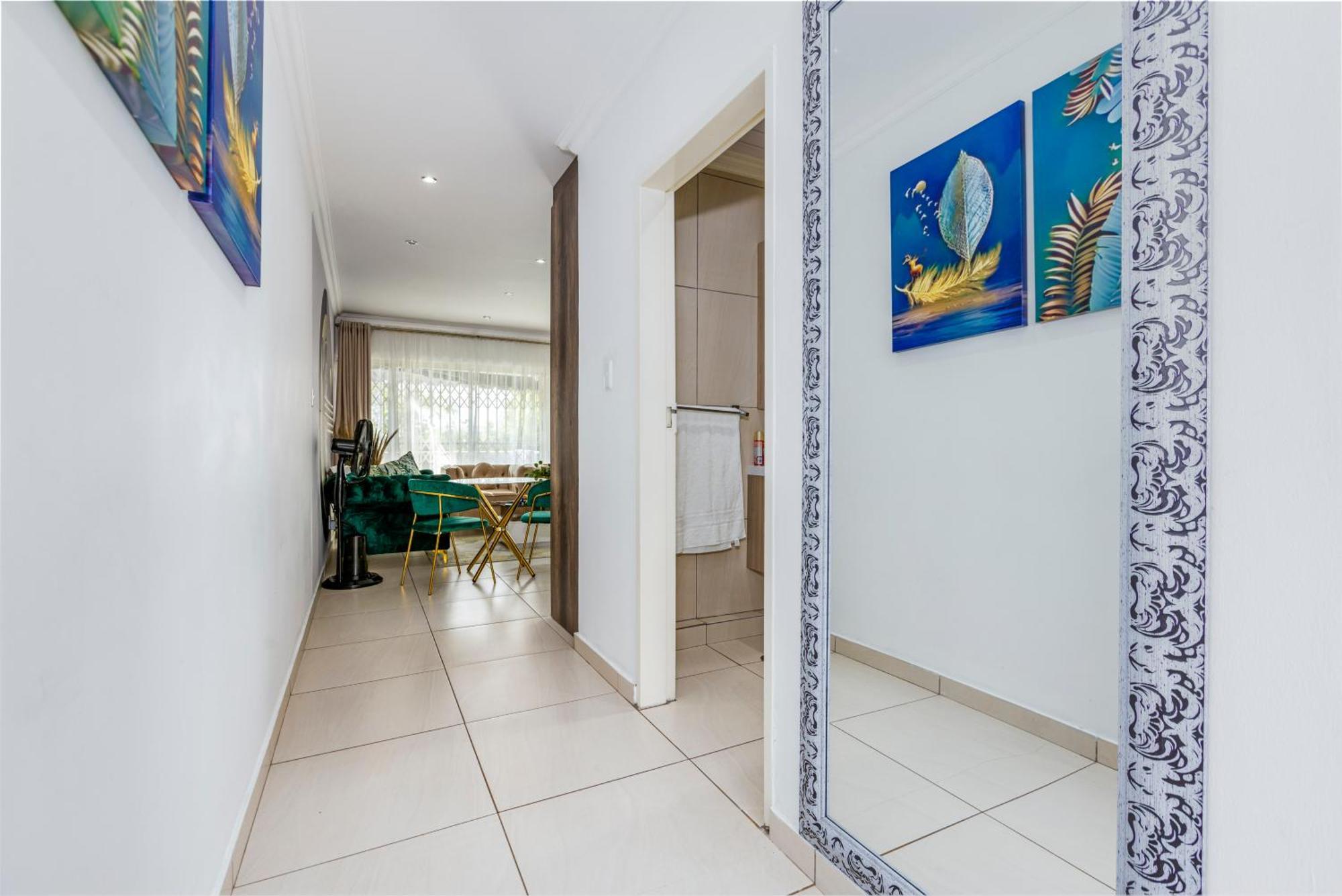 Apartment I St Tropez Sandton Luxury Johannesburg