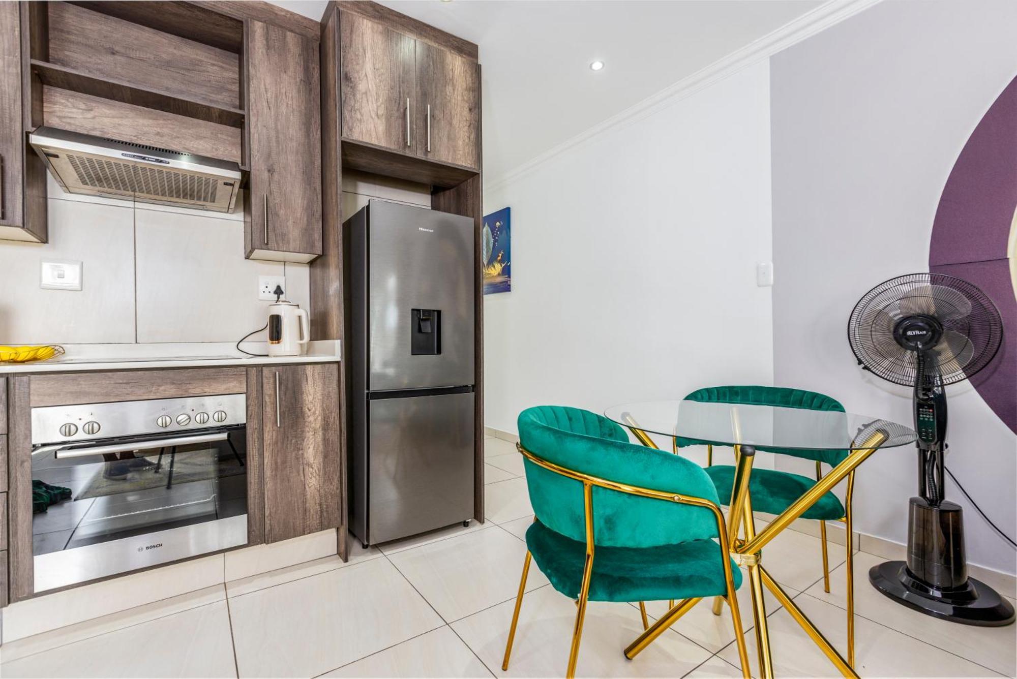 I St Tropez Sandton Luxury Apartment