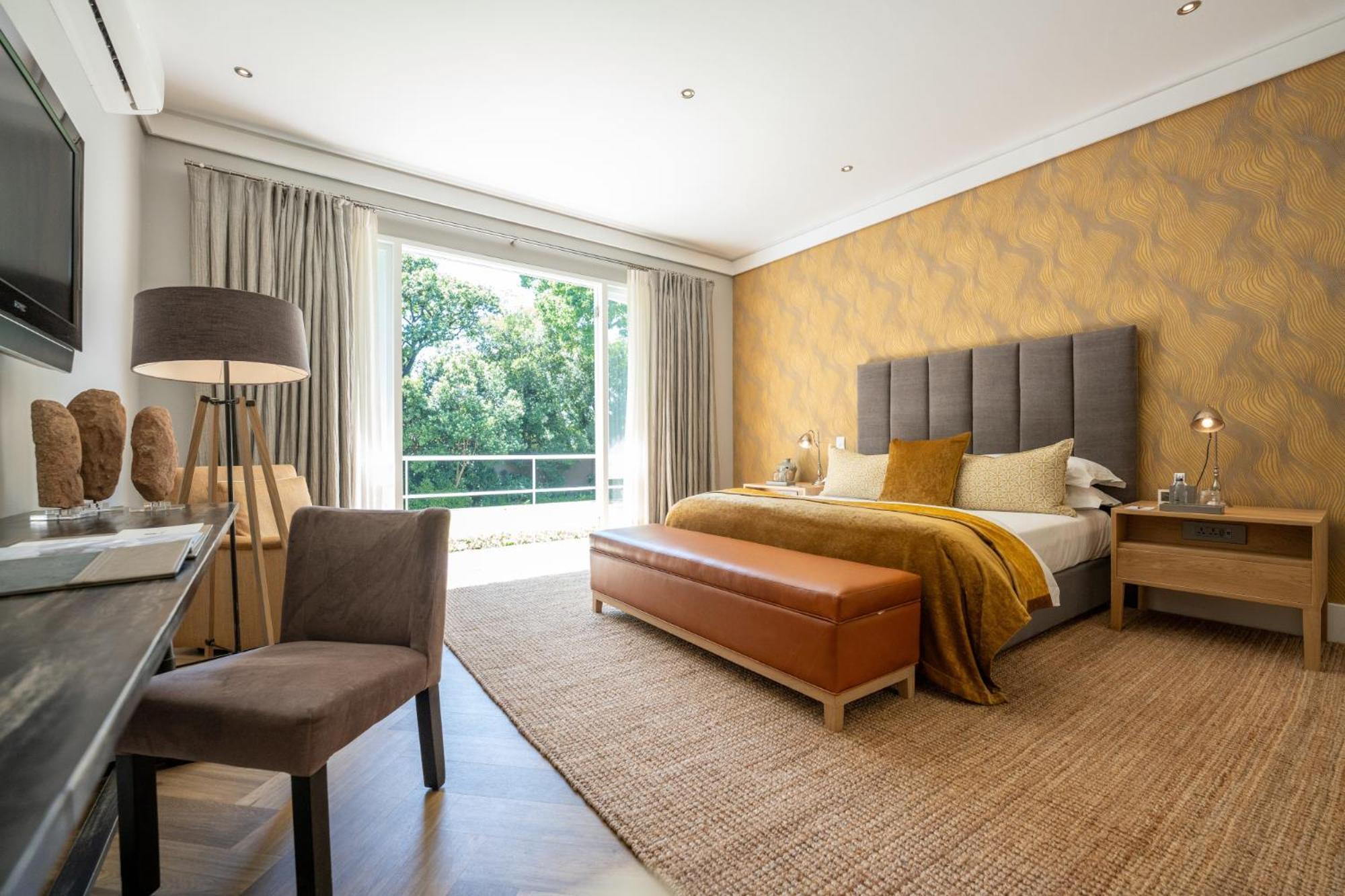 Atholplace & Hotel