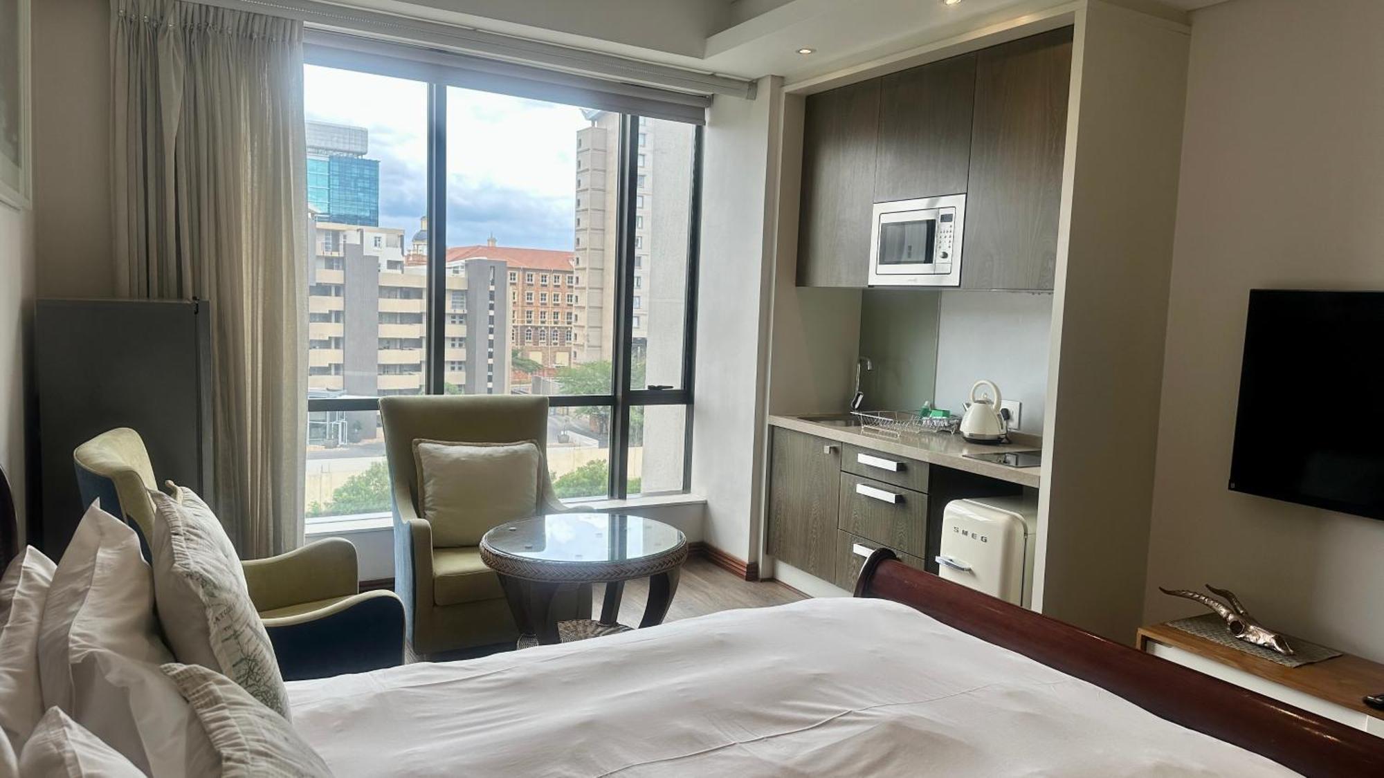 Kmg At Sandton Skye * Johannesburg