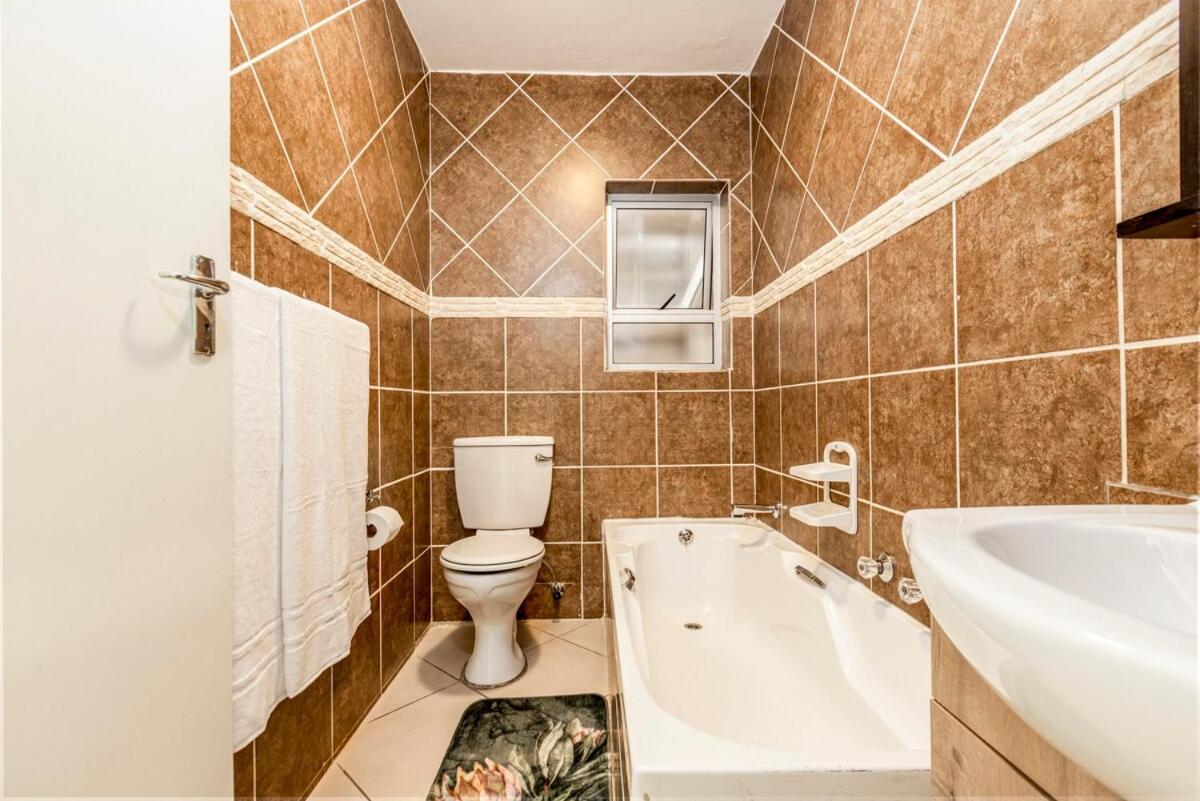 Ii St Tropez Sandton Luxury *