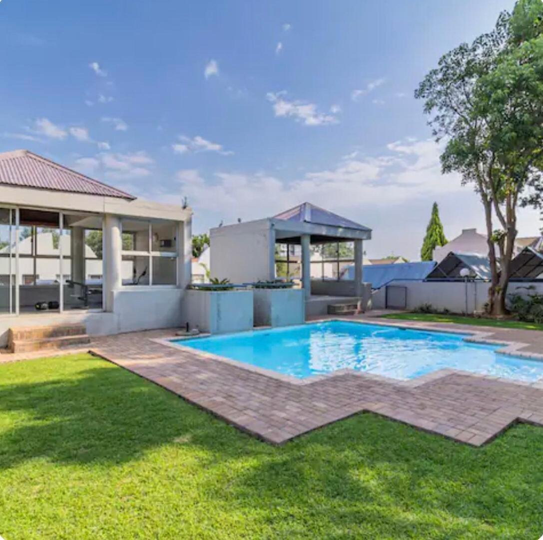 Apartment Ii St Tropez Sandton Luxury Johannesburg