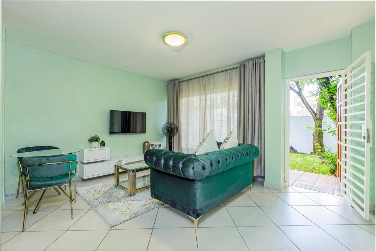 Apartment Ii St Tropez Sandton Luxury