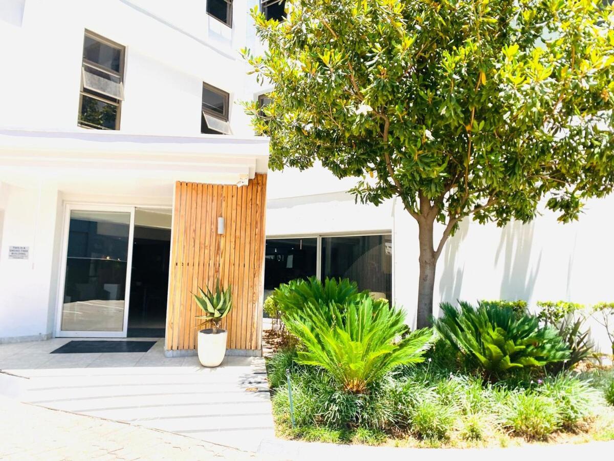 Ojay In Rosebank * Johannesburg