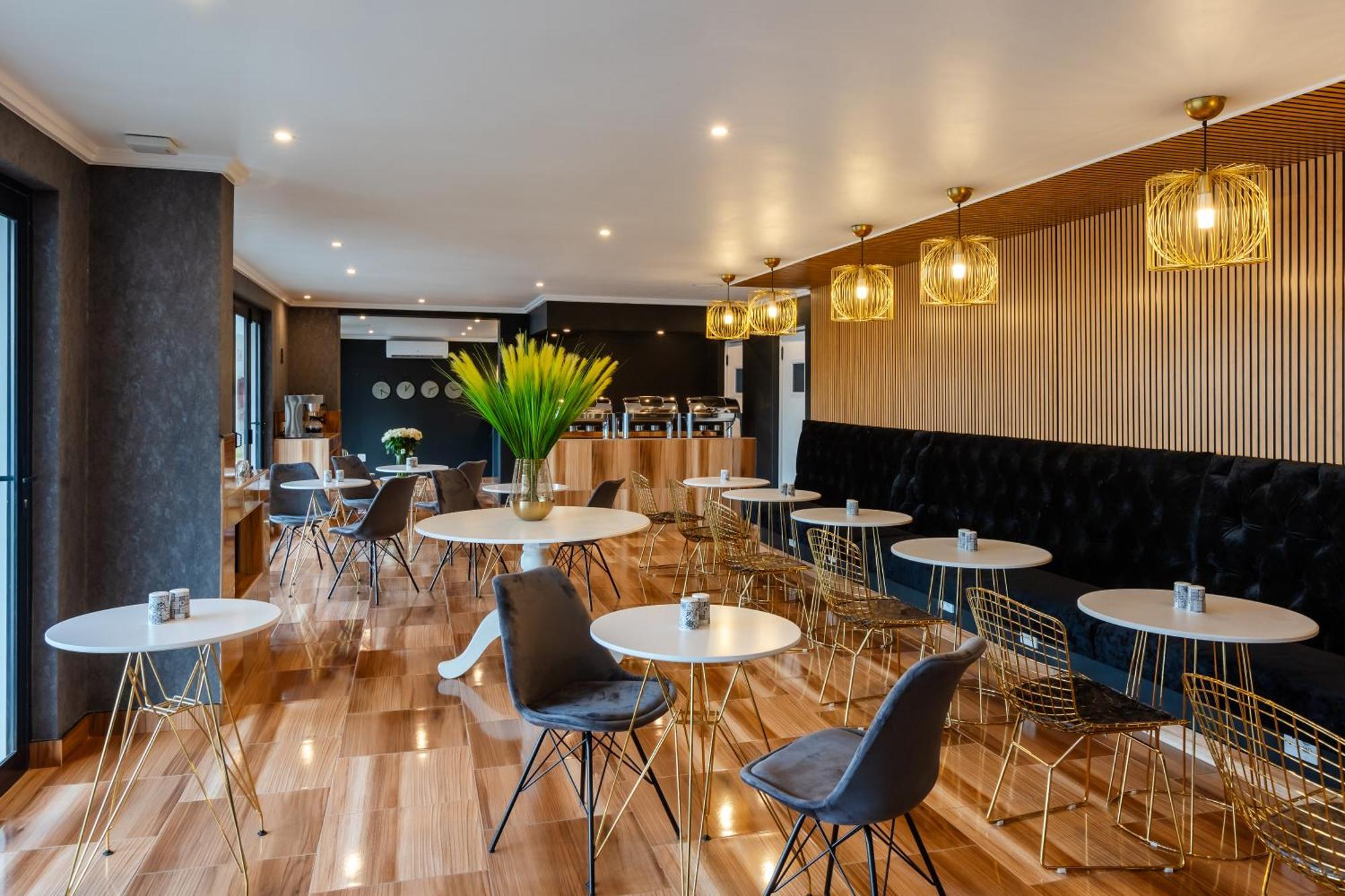 Aparthotel Bedfordview & *