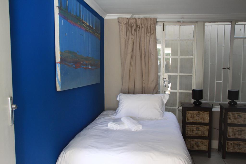 10 Cadoza Bnb Guest house Johannesburg