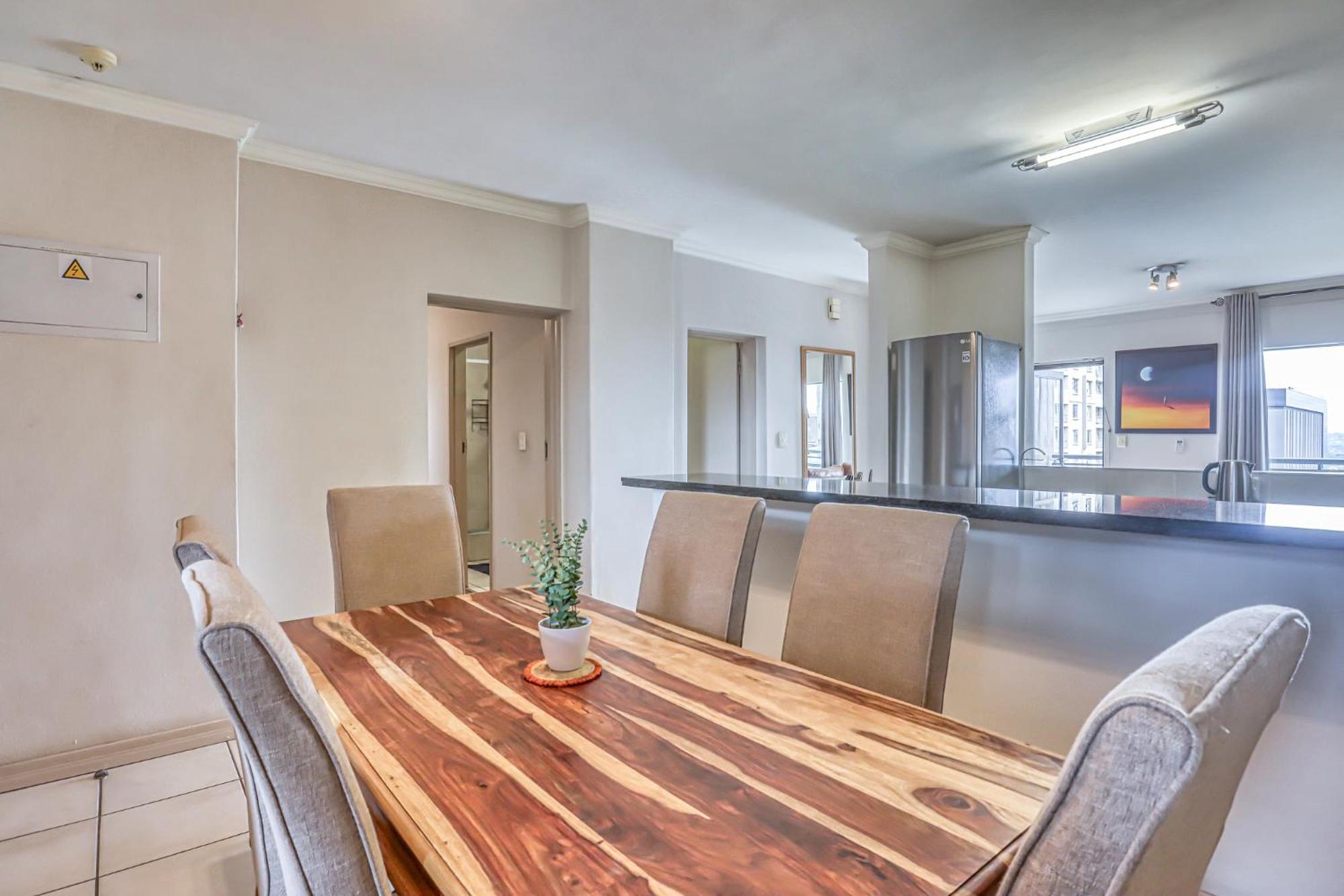 An Elegant 2-bedroom In Sandton Johannesburg