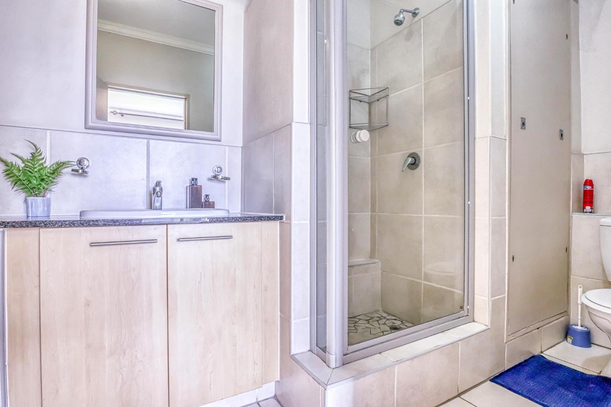 Apartment An Elegant 2-bedroom In Sandton Johannesburg
