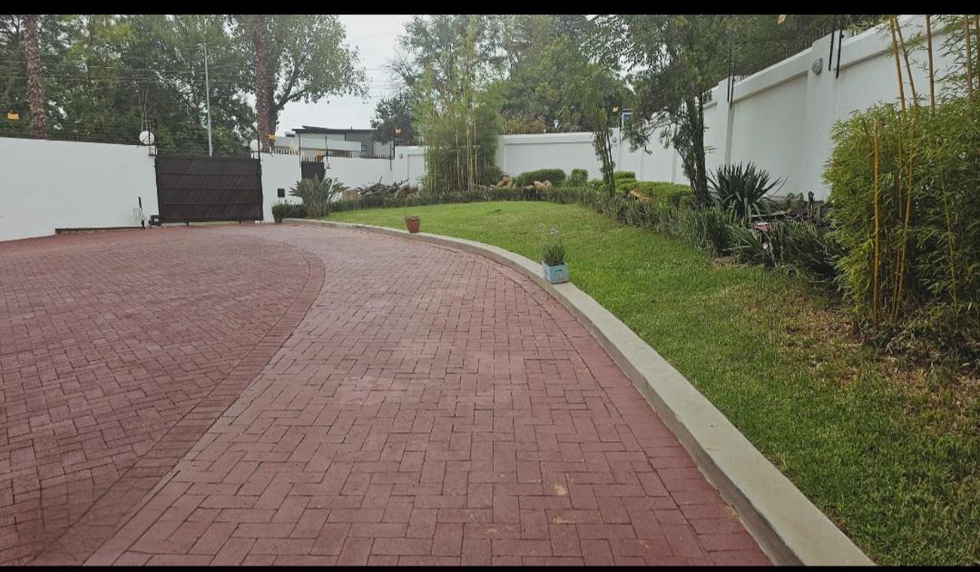 Bed & Breakfast Bryanston *