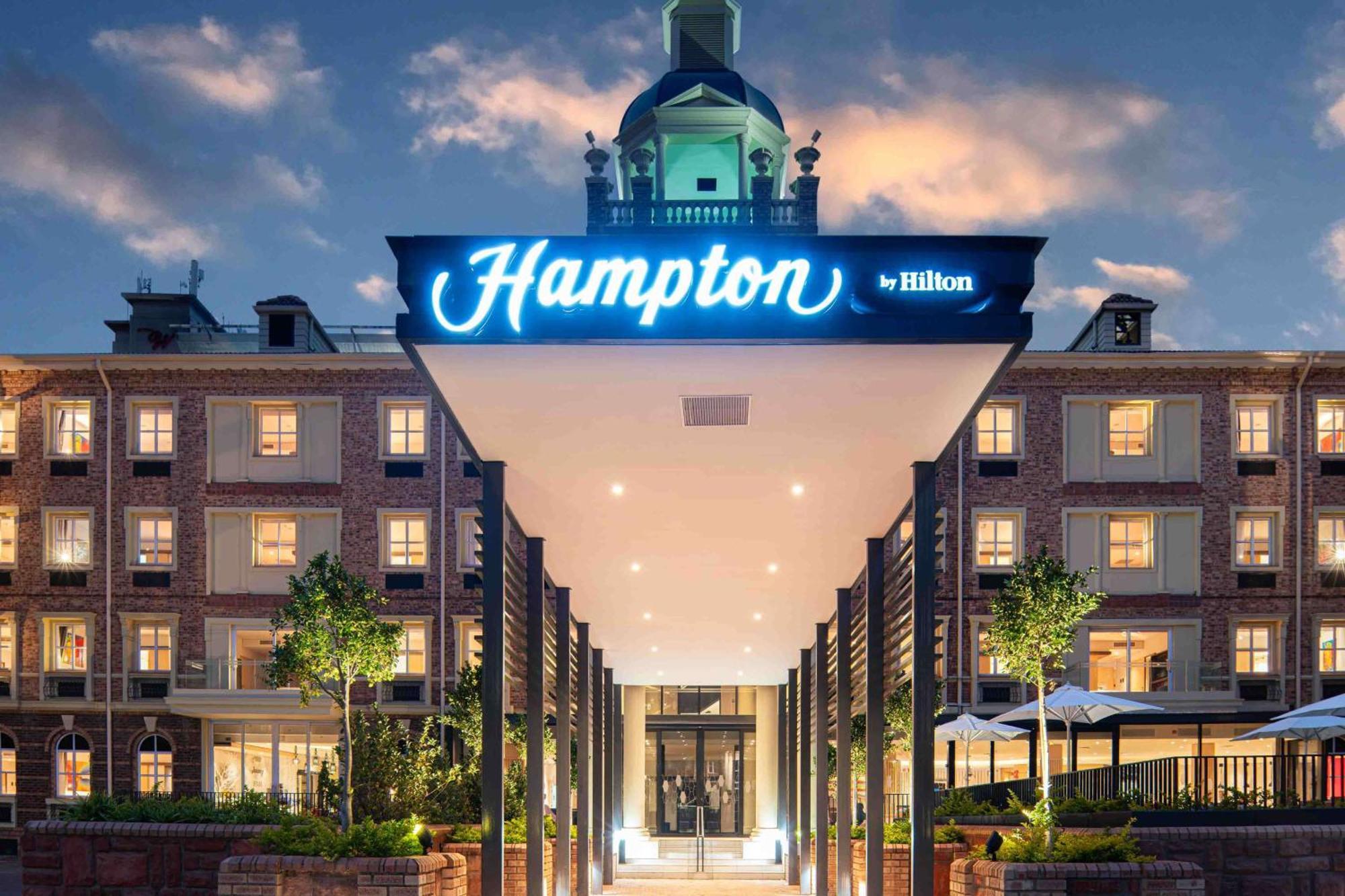Hotel Hampton By Hilton Sandton Grayston 4*