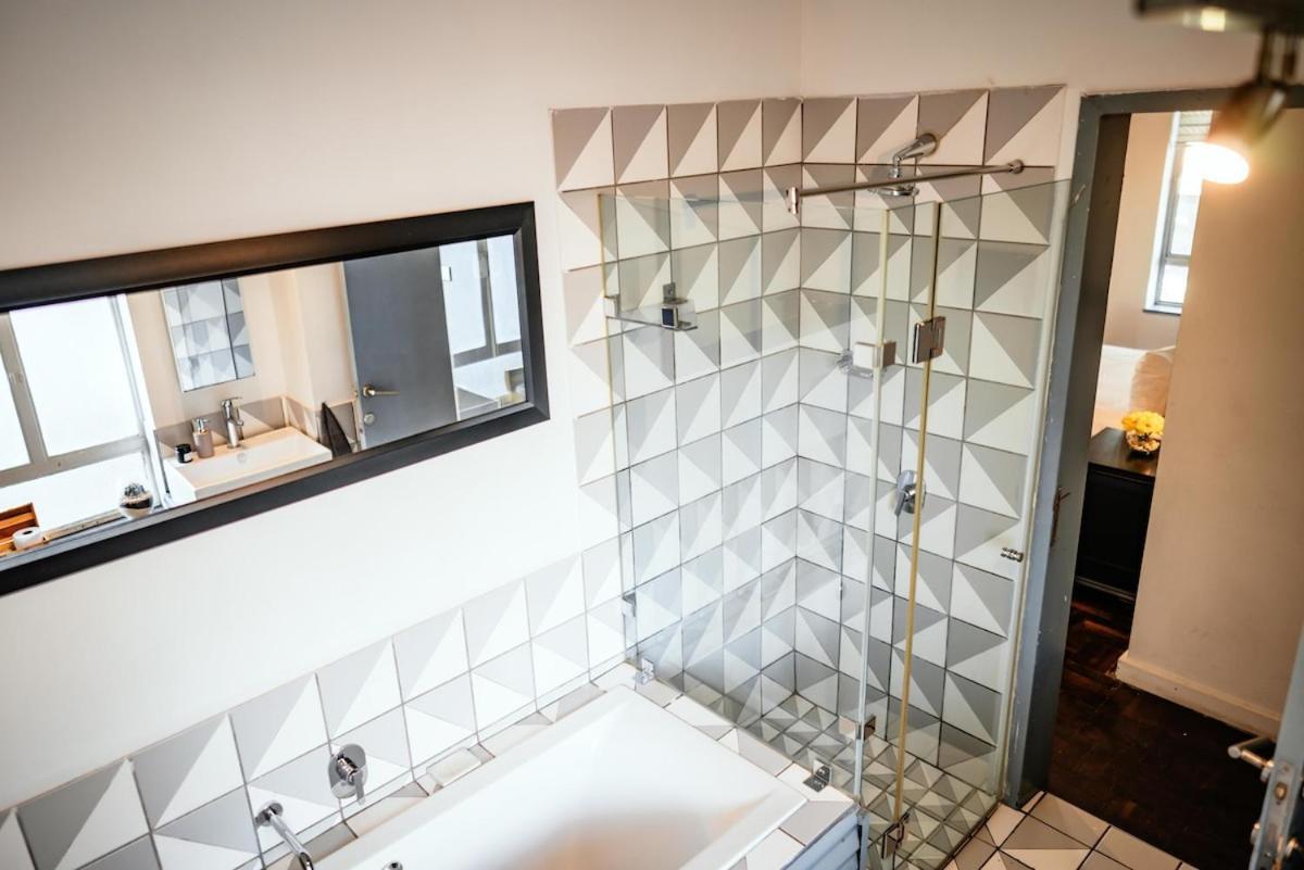 Black Chili Maboneng Luxury Apartment