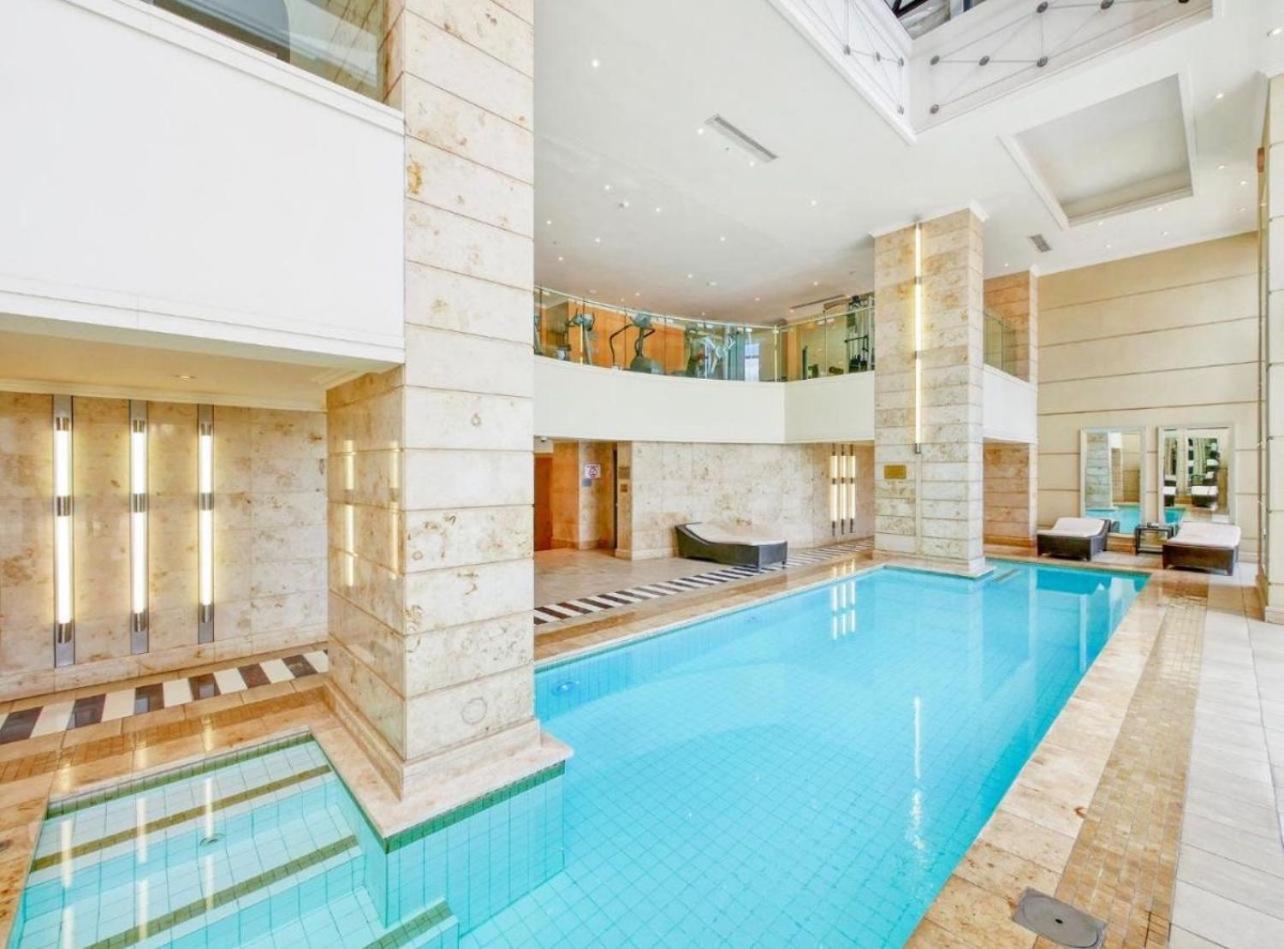Michelangelo Luxury 1 Bedroom Apartment- Nelson Mandela Square & Sandton Hotel Johannesburg