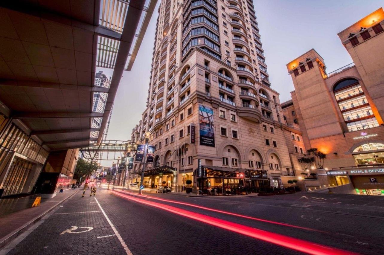 Hotel Michelangelo Luxury 1 Bedroom Apartment- Nelson Mandela Square & Sandton 5*