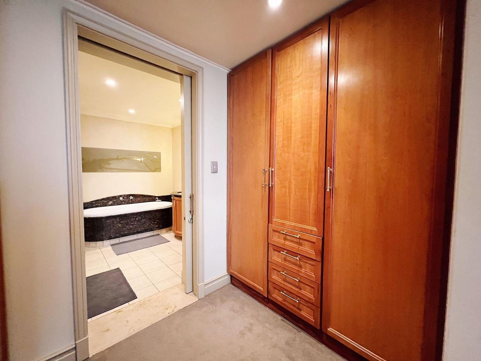 Michelangelo Luxury 1 Bedroom Apartment- Nelson Mandela Square & Sandton Hotel Johannesburg