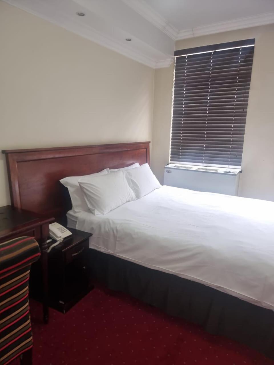 Hotel Vmcc Johannesburg