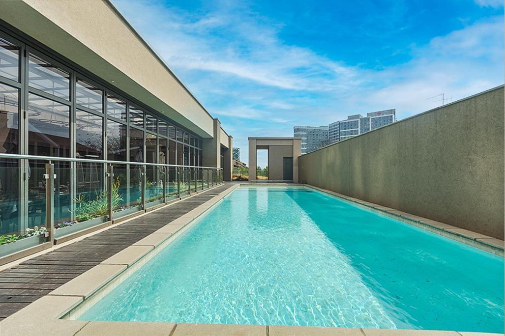 Sandton Skyline Luxury Space Aparthotel