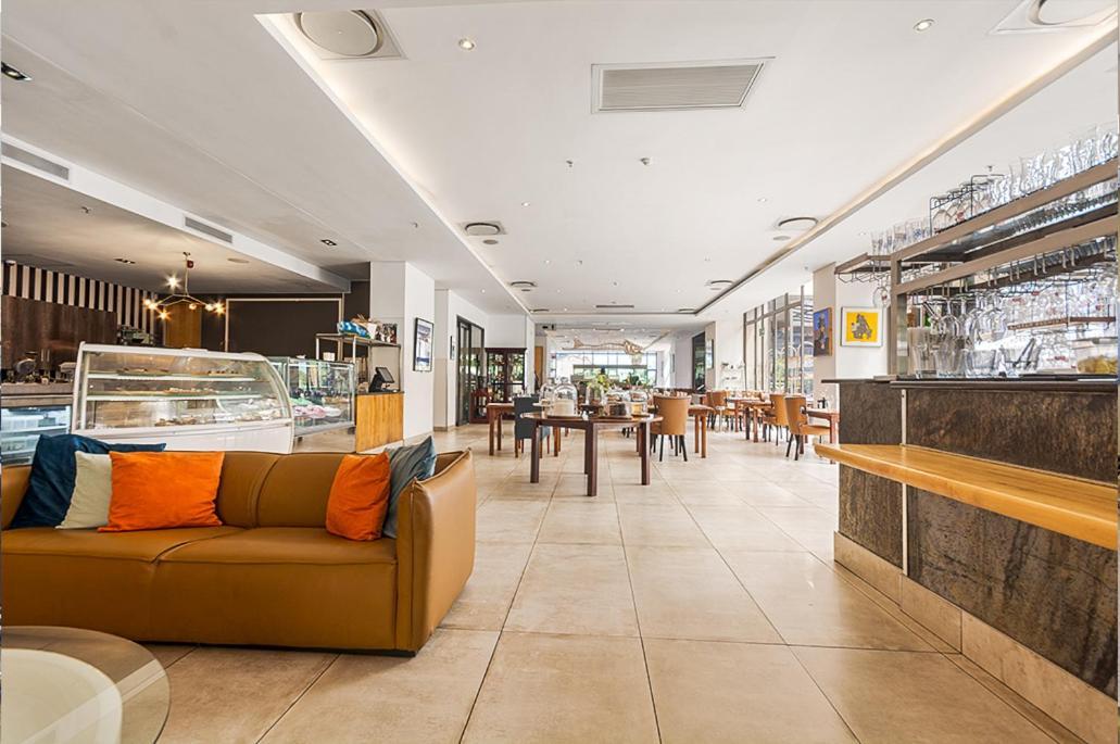 Aparthotel Sandton Skyline Luxury Space