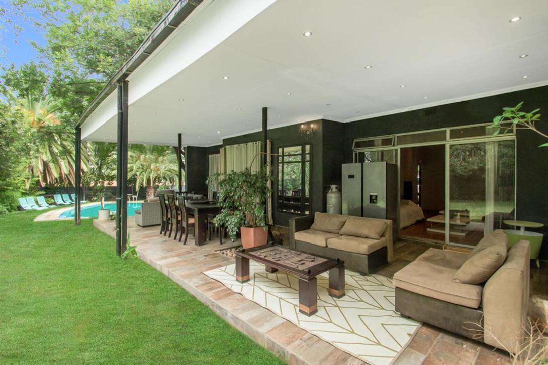 Sandton Guesthouse, Husky Rescue, No Parties Allowed *