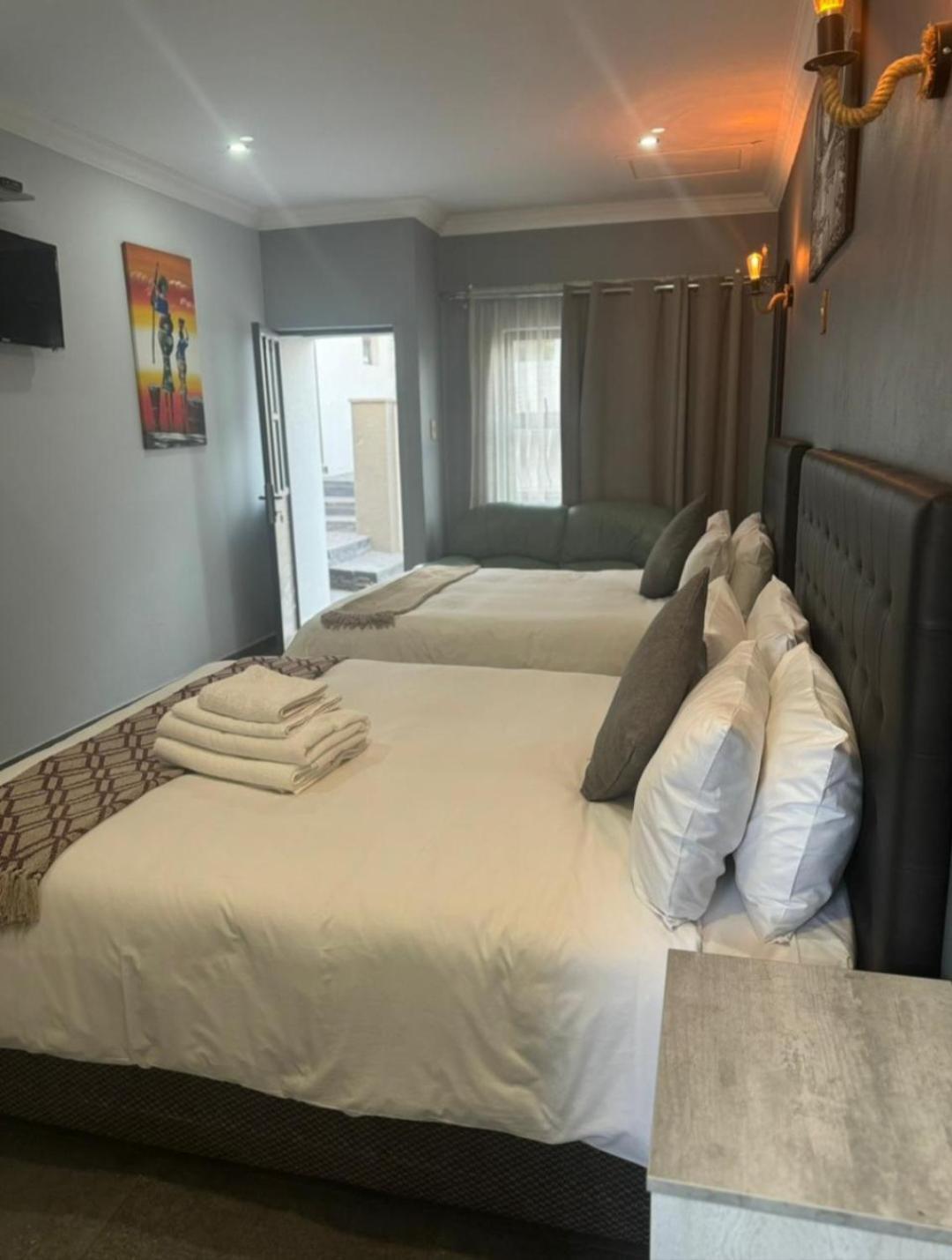 Kv Luxury Guest house Johannesburg