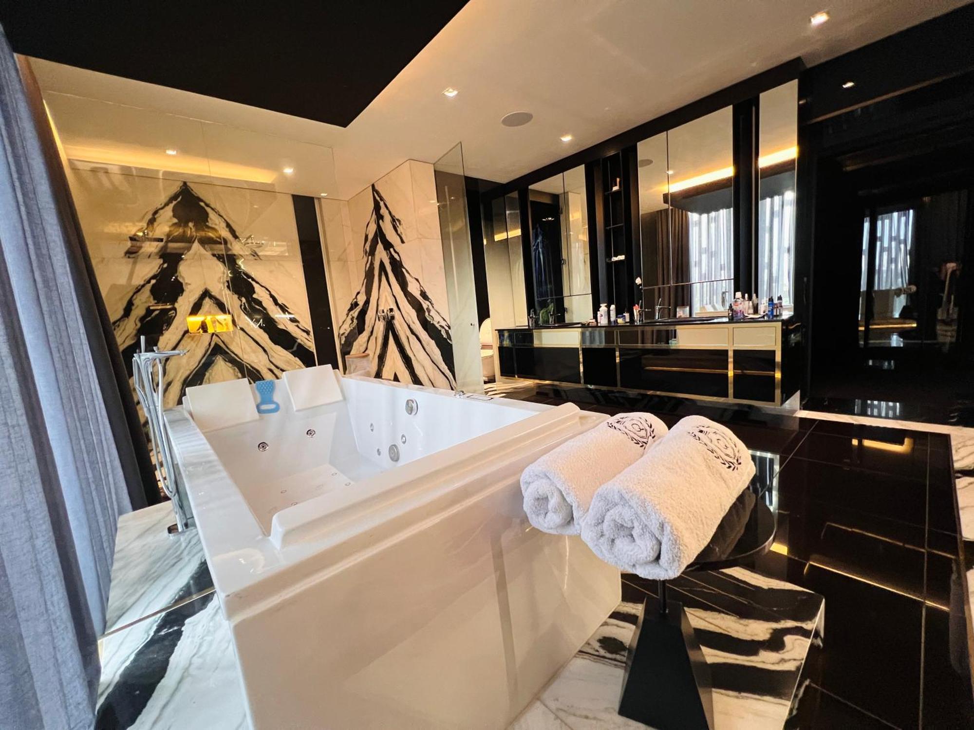 Cleveland Luxury Villa Johannesburg