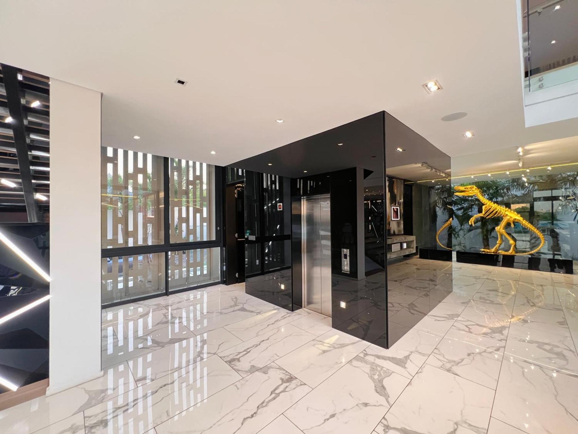 Cleveland Luxury *