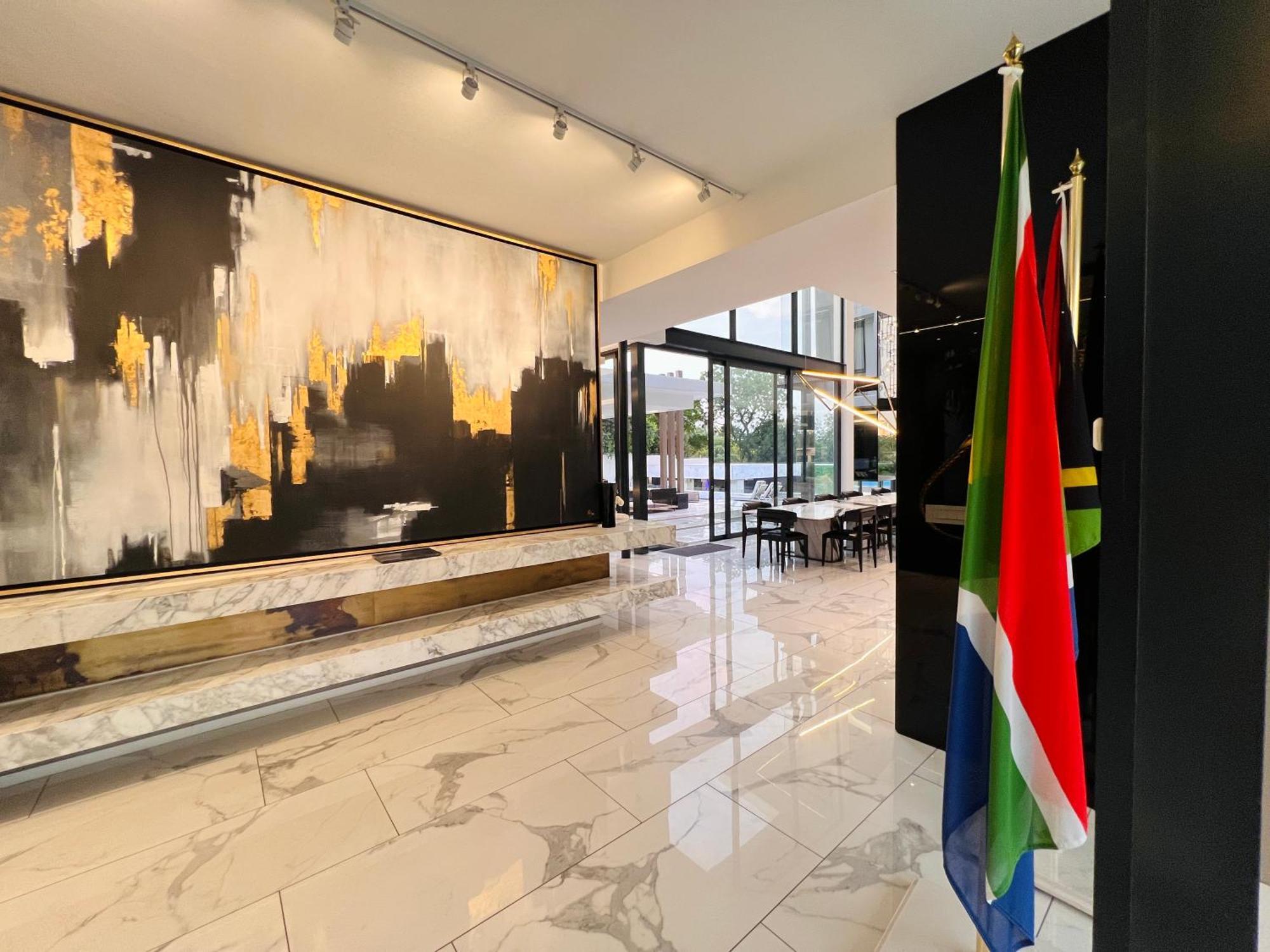 Cleveland Luxury * Johannesburg