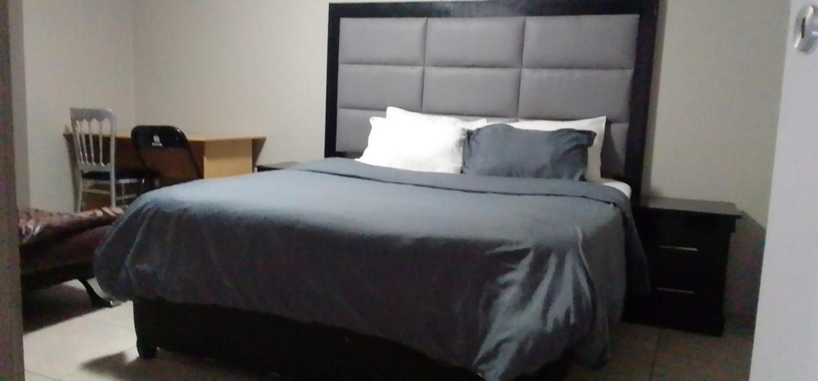 The Rosebank Apartment