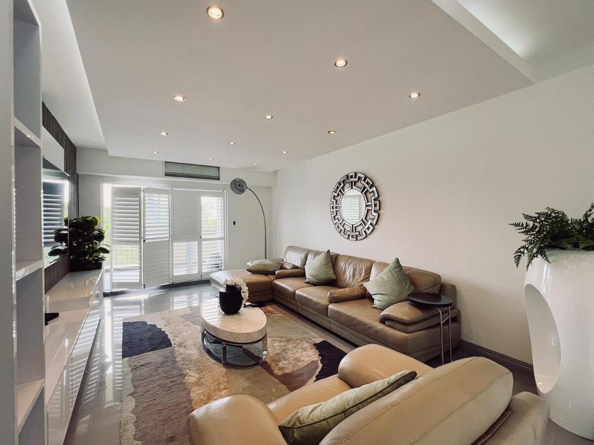 3 Bedroom Luxury Sandton * Johannesburg