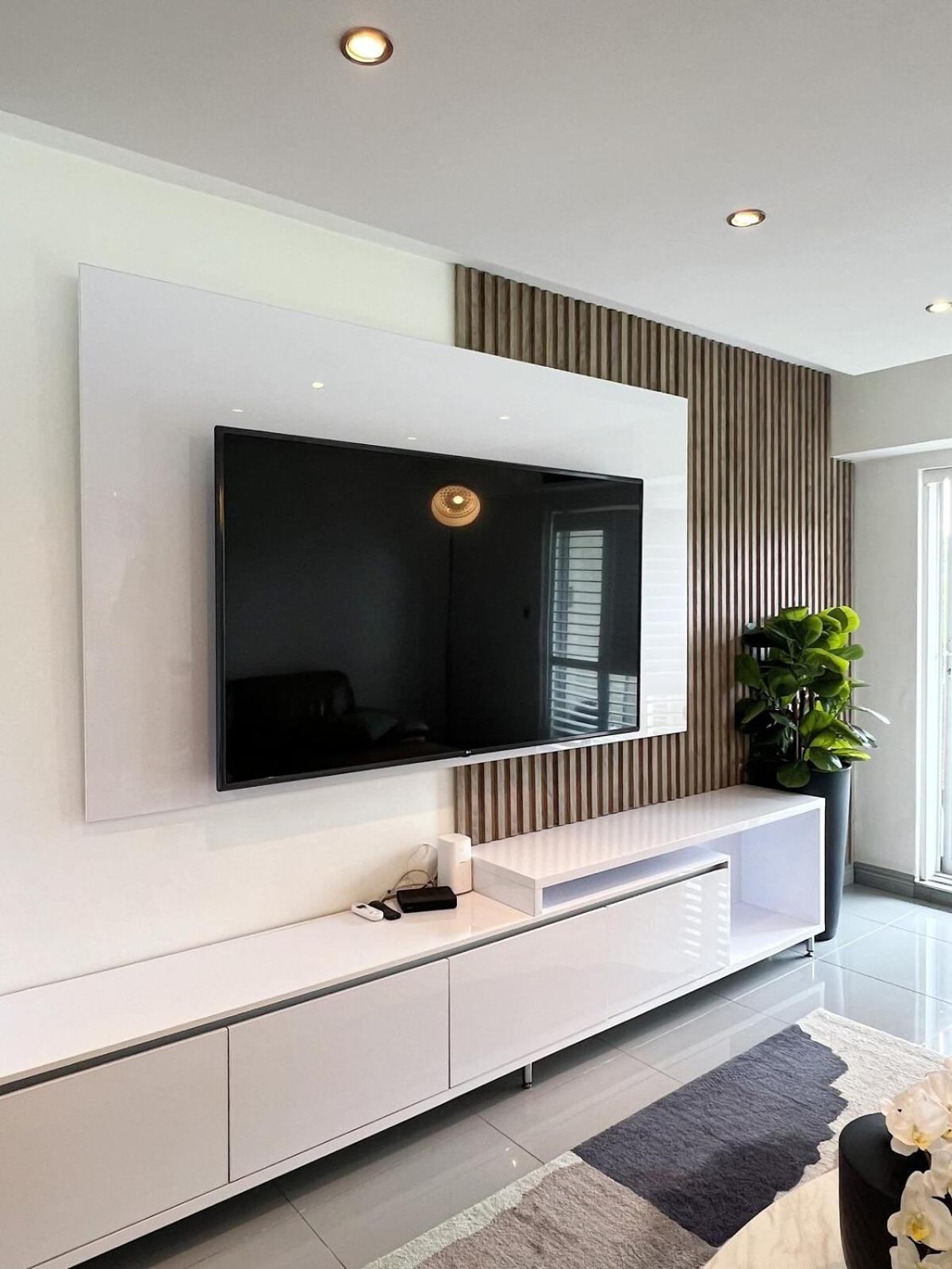 Apartment 3 Bedroom Luxury Sandton Johannesburg