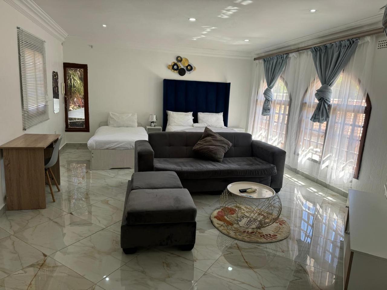 Guest house Erima