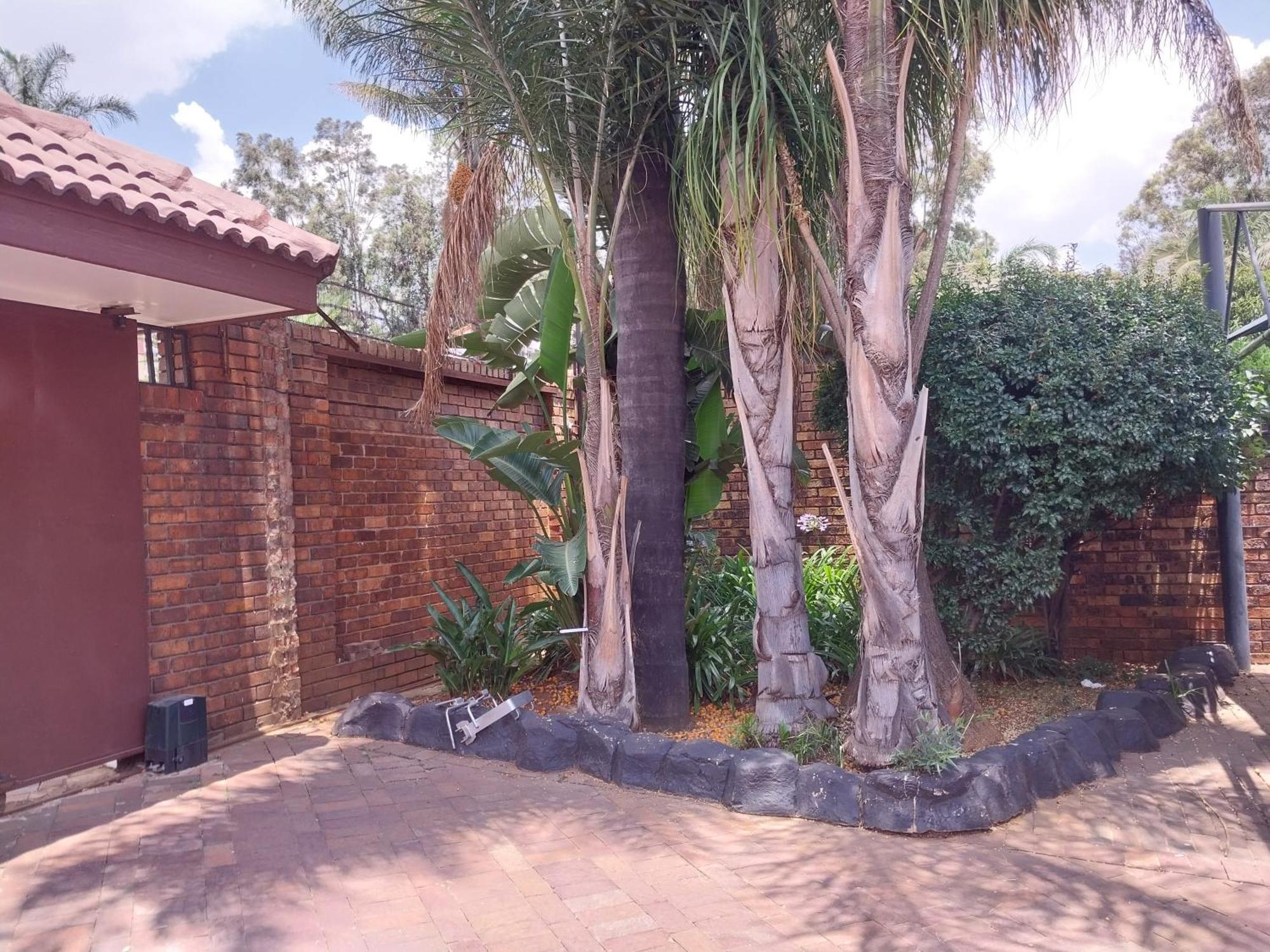 Guest house Erima *