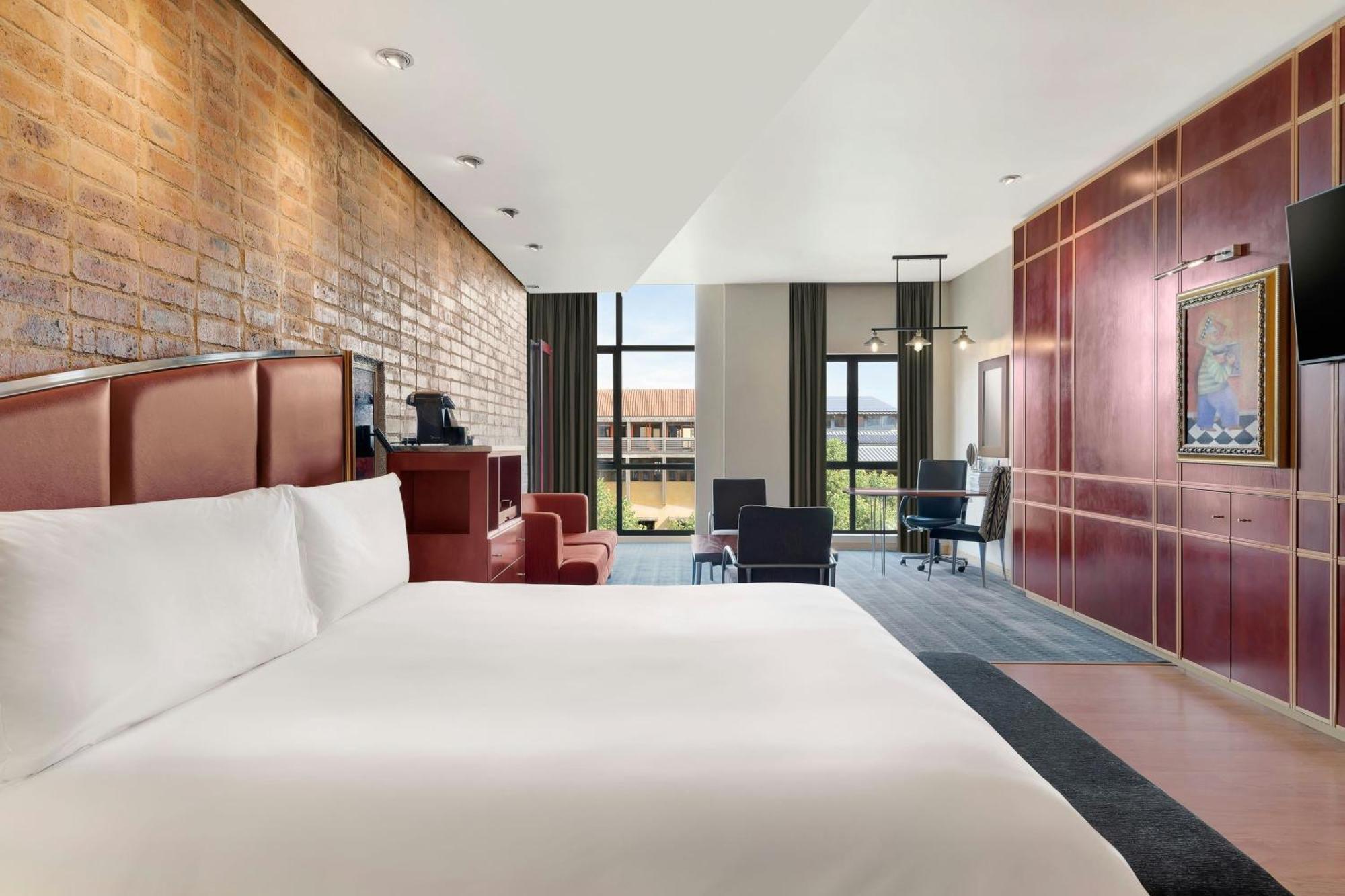 African Pride Melrose Arch, Autograph Collection Hotel