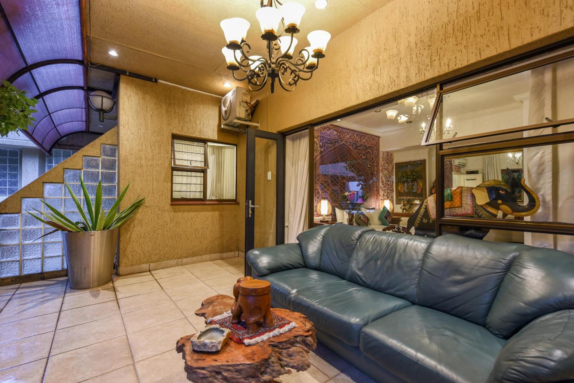 Simonne Bed & Breakfast 4*