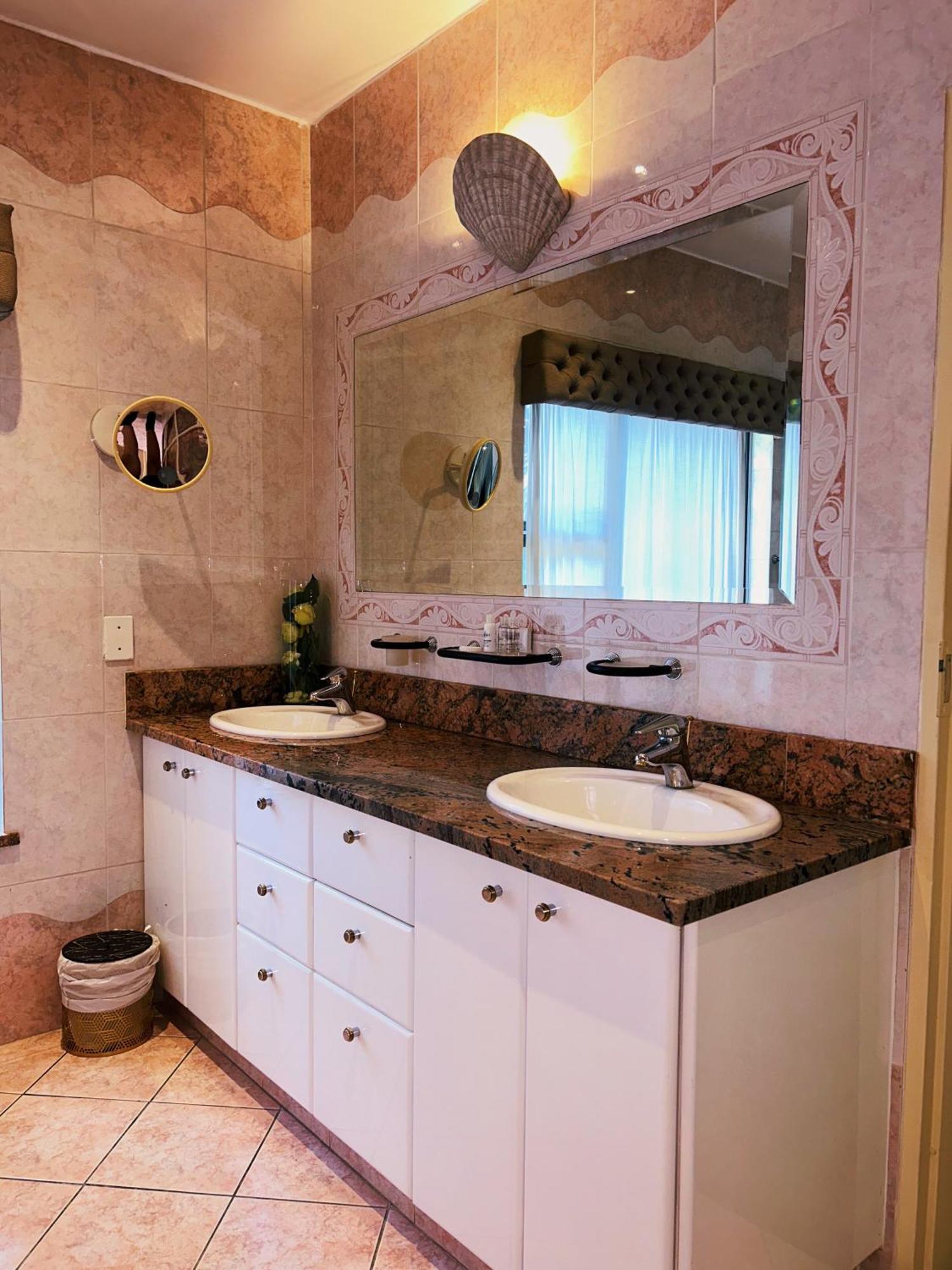Simonne 4* Johannesburg