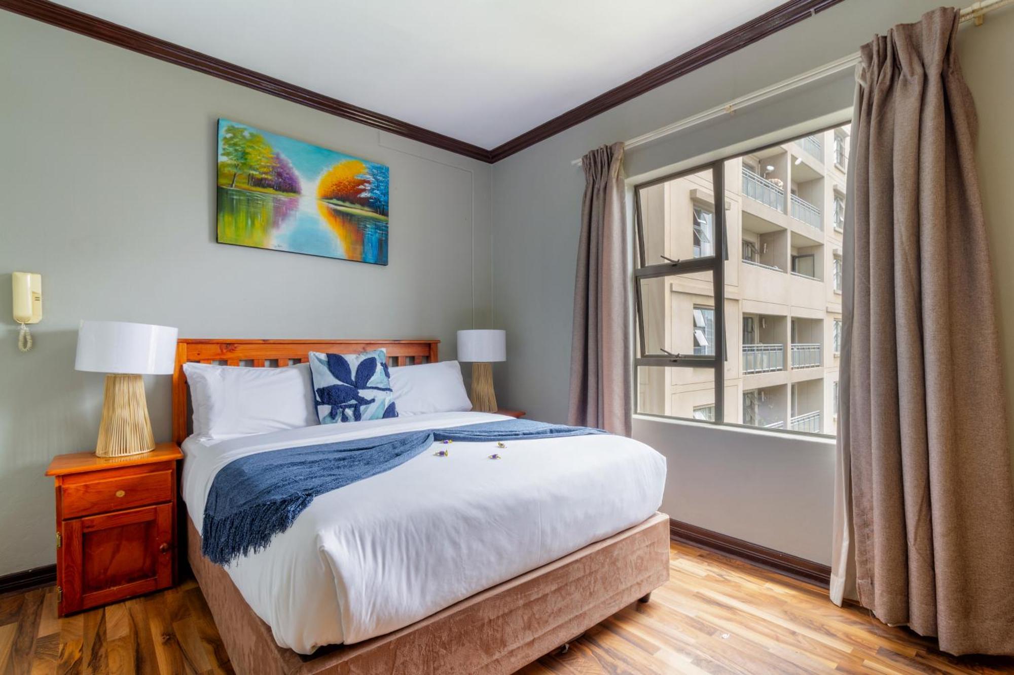 Westpoint Heart Of Gold Apartment