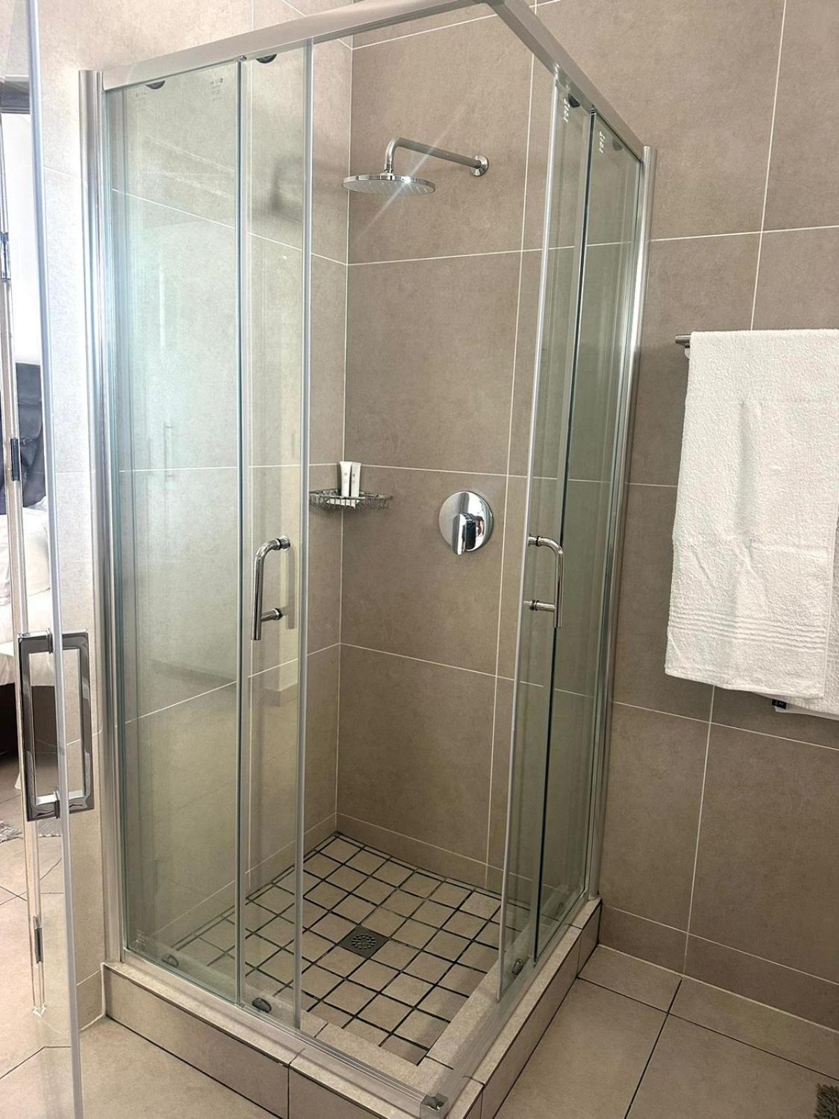 Cozy 1 Bedroom Guest house Johannesburg